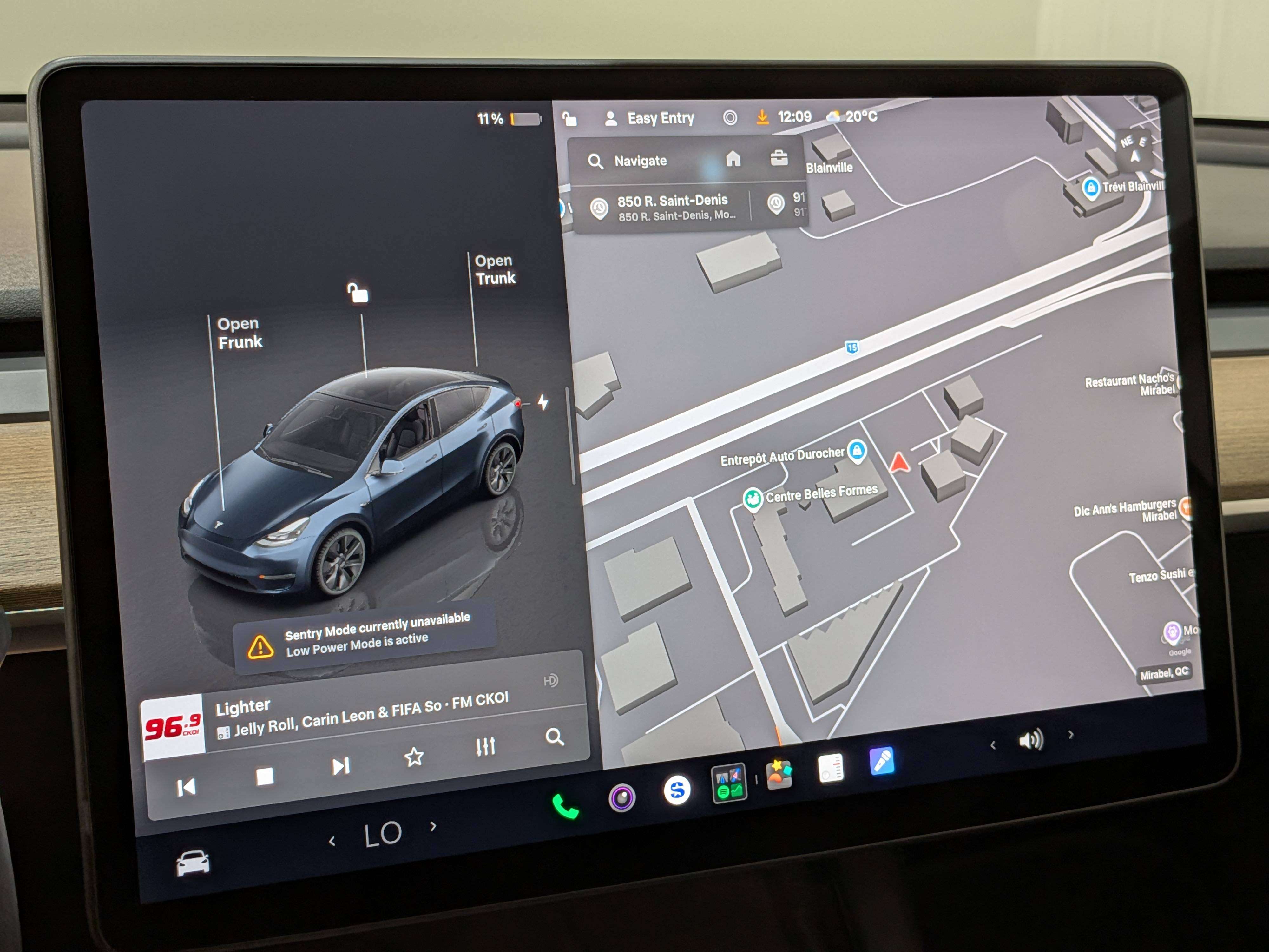 Tesla Model Y 2024