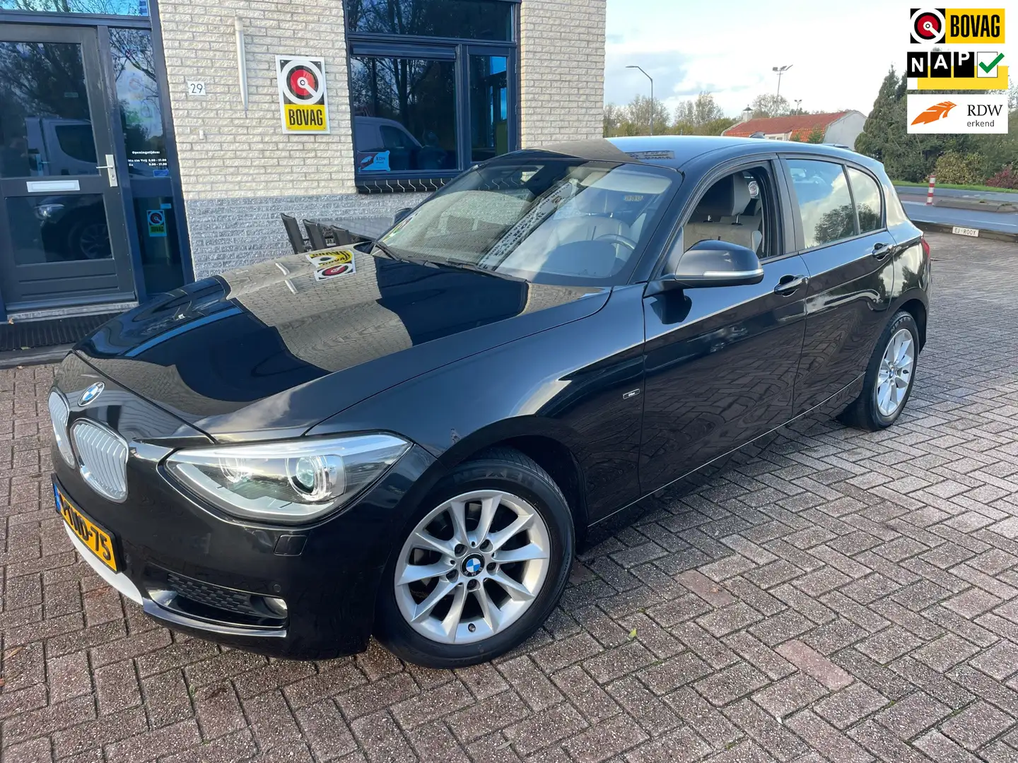 BMW 116 1-serie 116i Executive- Automaat-nav-bluetooth Noir - 1