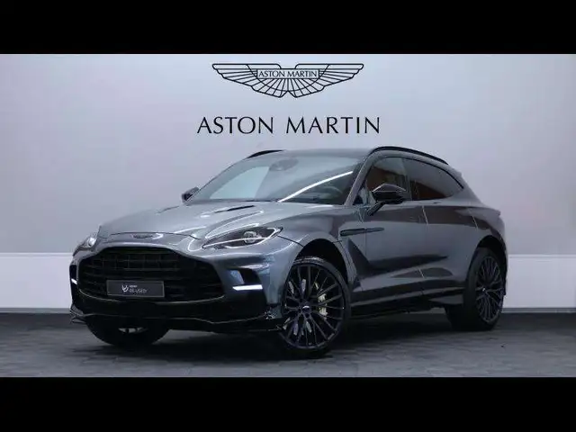 Aston Martin DBX 707 V8