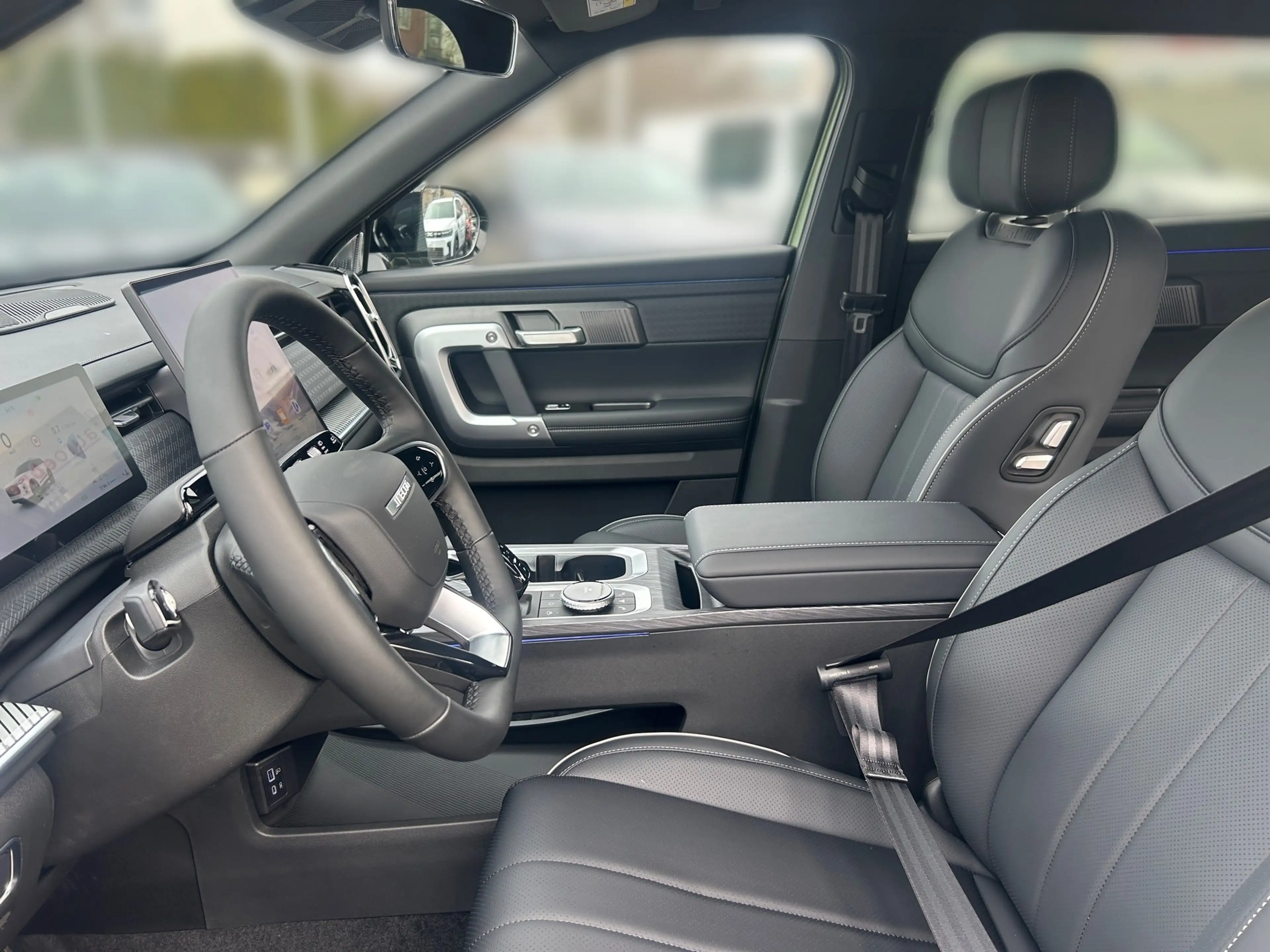 Jaecoo J7 Jaecoo 7 AWD Premium — photo 13