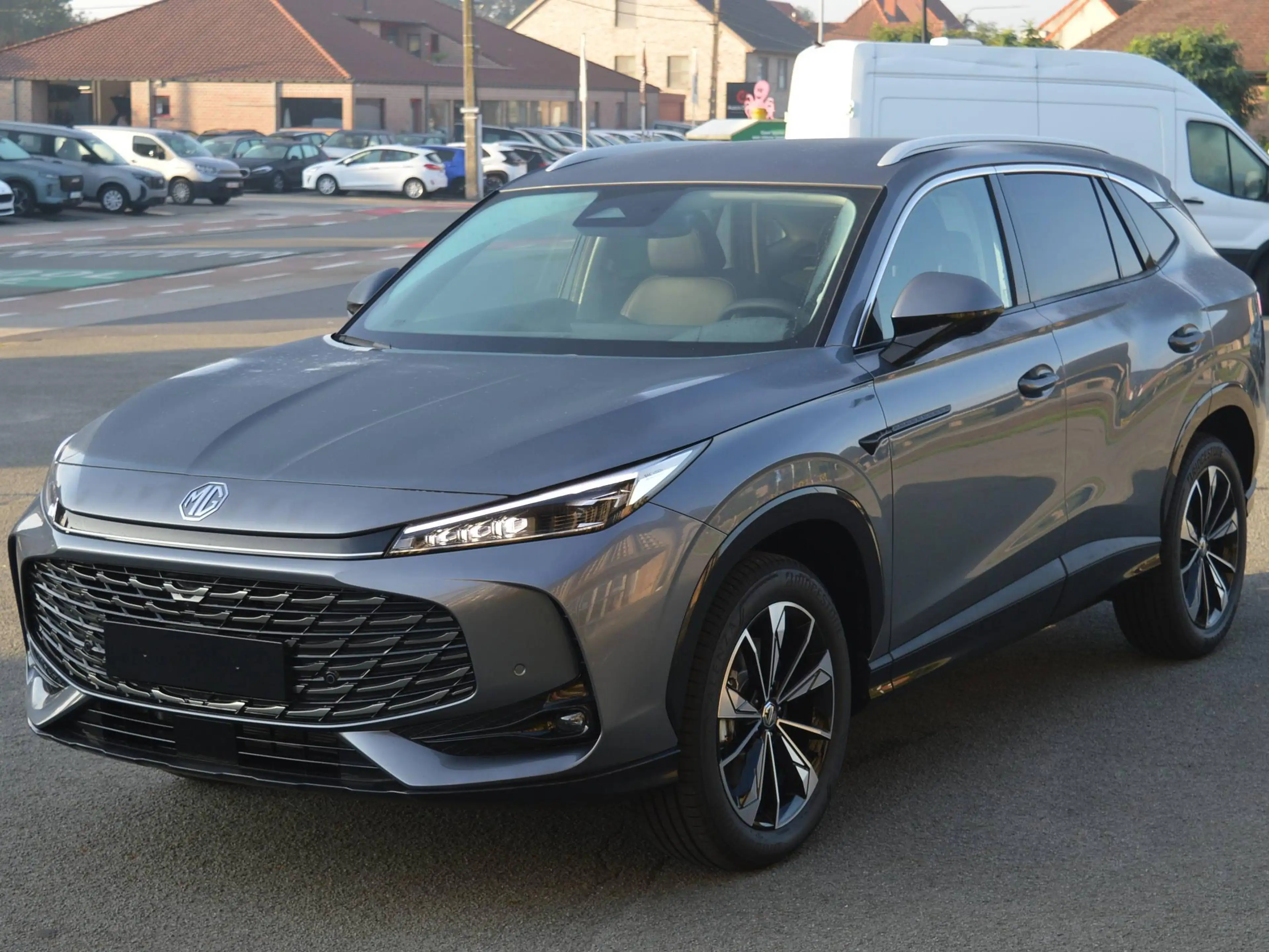 MG HS HS Hybrid  1.5 Turbo Luxury Luxury
