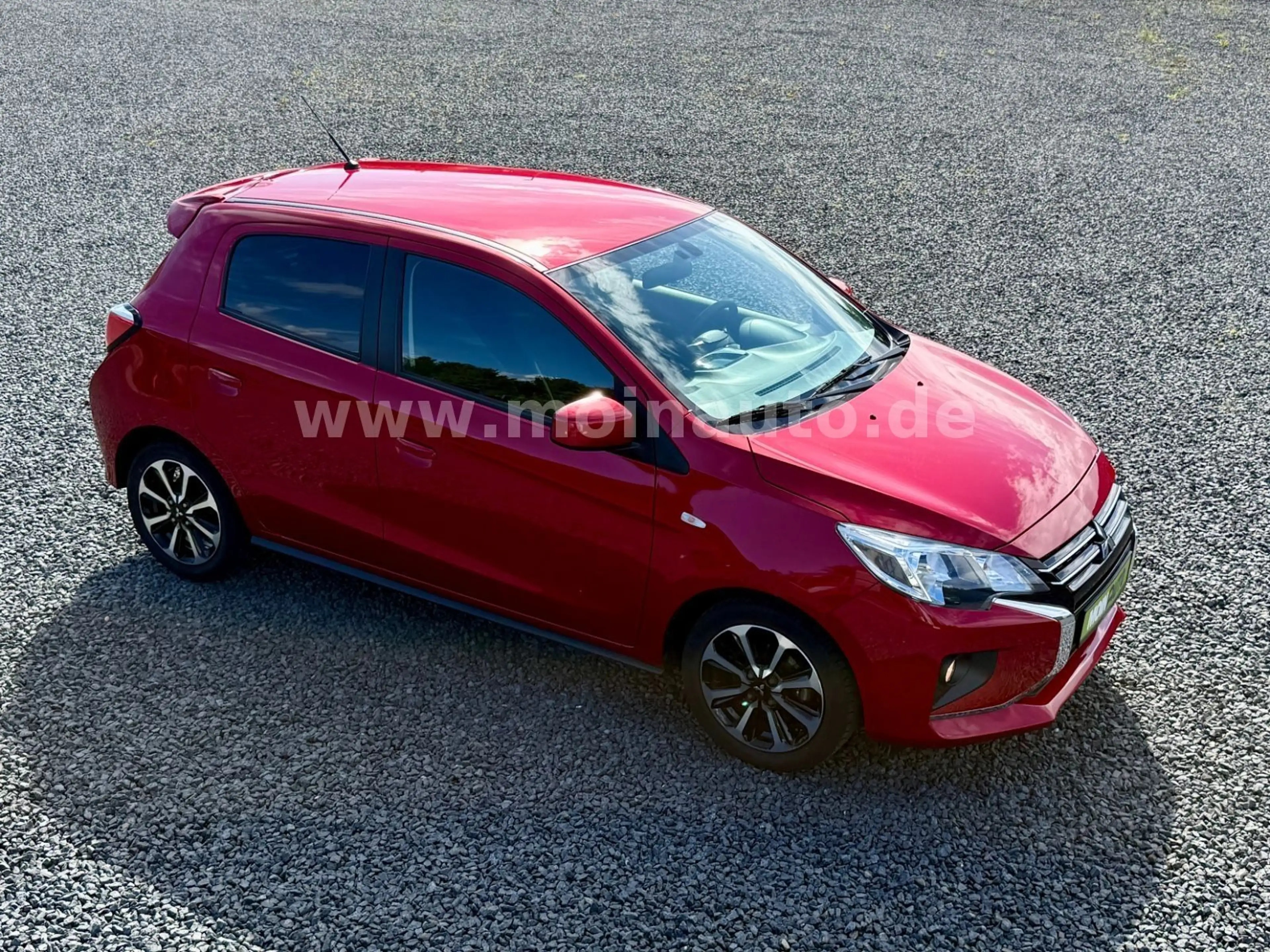 Mitsubishi Space Star Intro Edition+ SHZ NAVI KLIMA APPS — photo 2