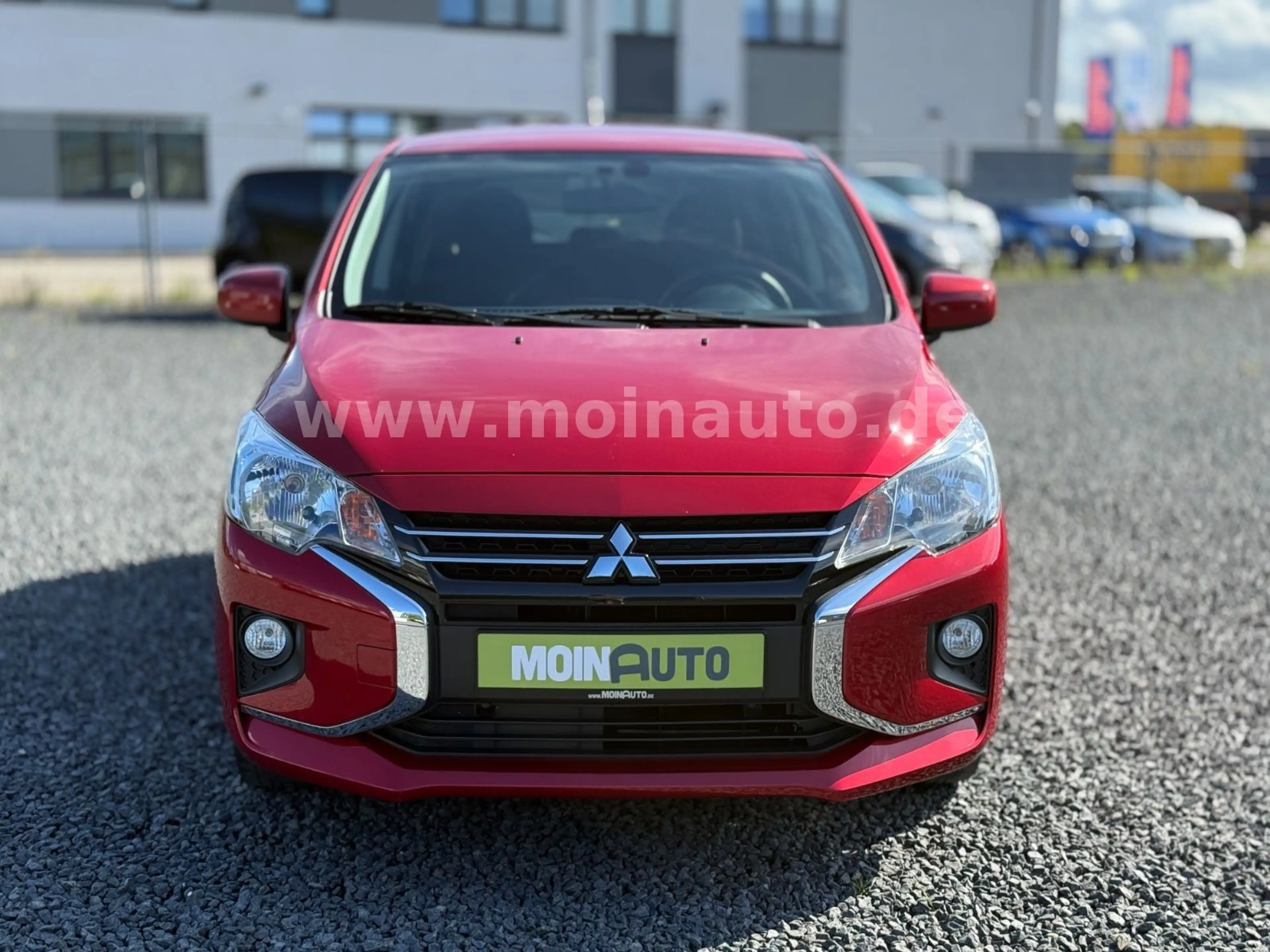 Mitsubishi Space Star Intro Edition+ SHZ NAVI KLIMA APPS — photo 3