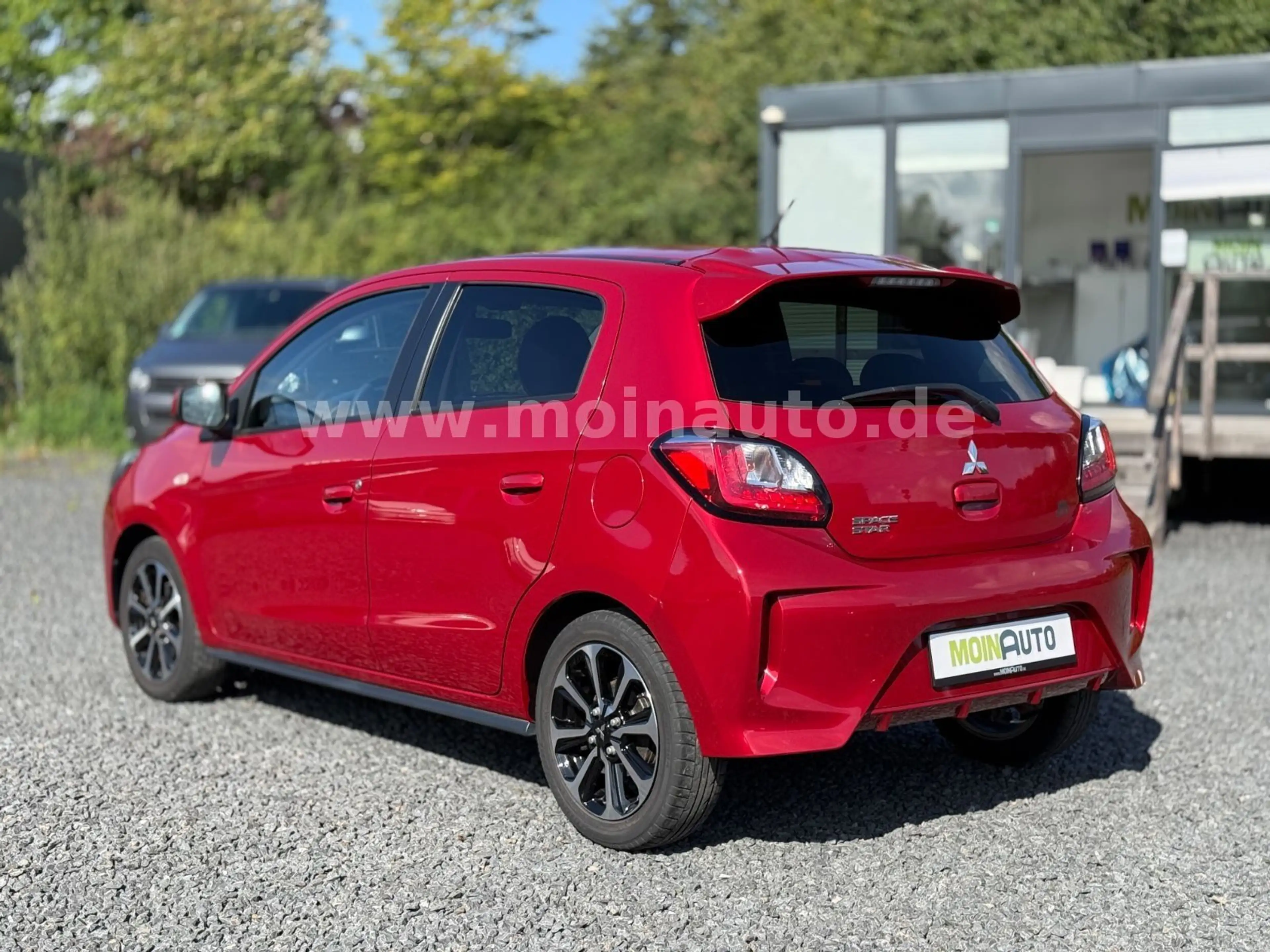 Mitsubishi Space Star Intro Edition+ SHZ NAVI KLIMA APPS — photo 6