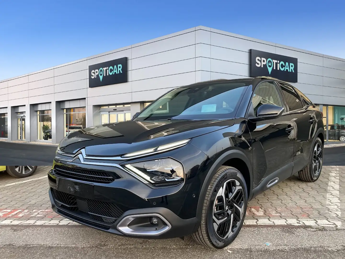 Citroen C4 1.2 PureTech Shine Nero - 1