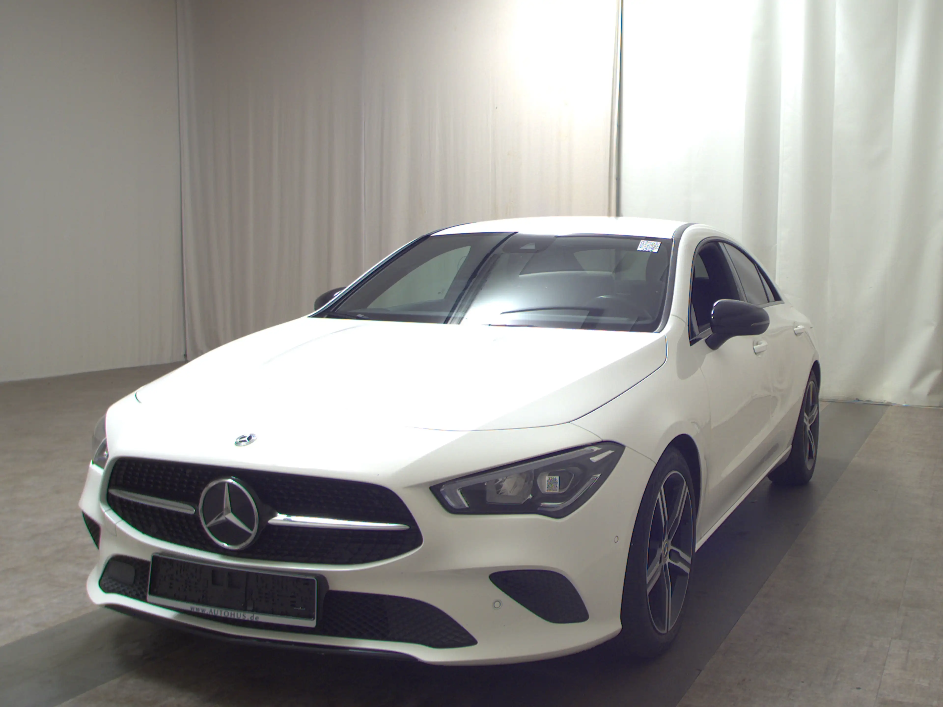 Mercedes-Benz CLA 200 CLA 200 NAVI KLIMAAUT LED RADIO TEMPO SHZ AHK KAMERA T-Leder — photo 2