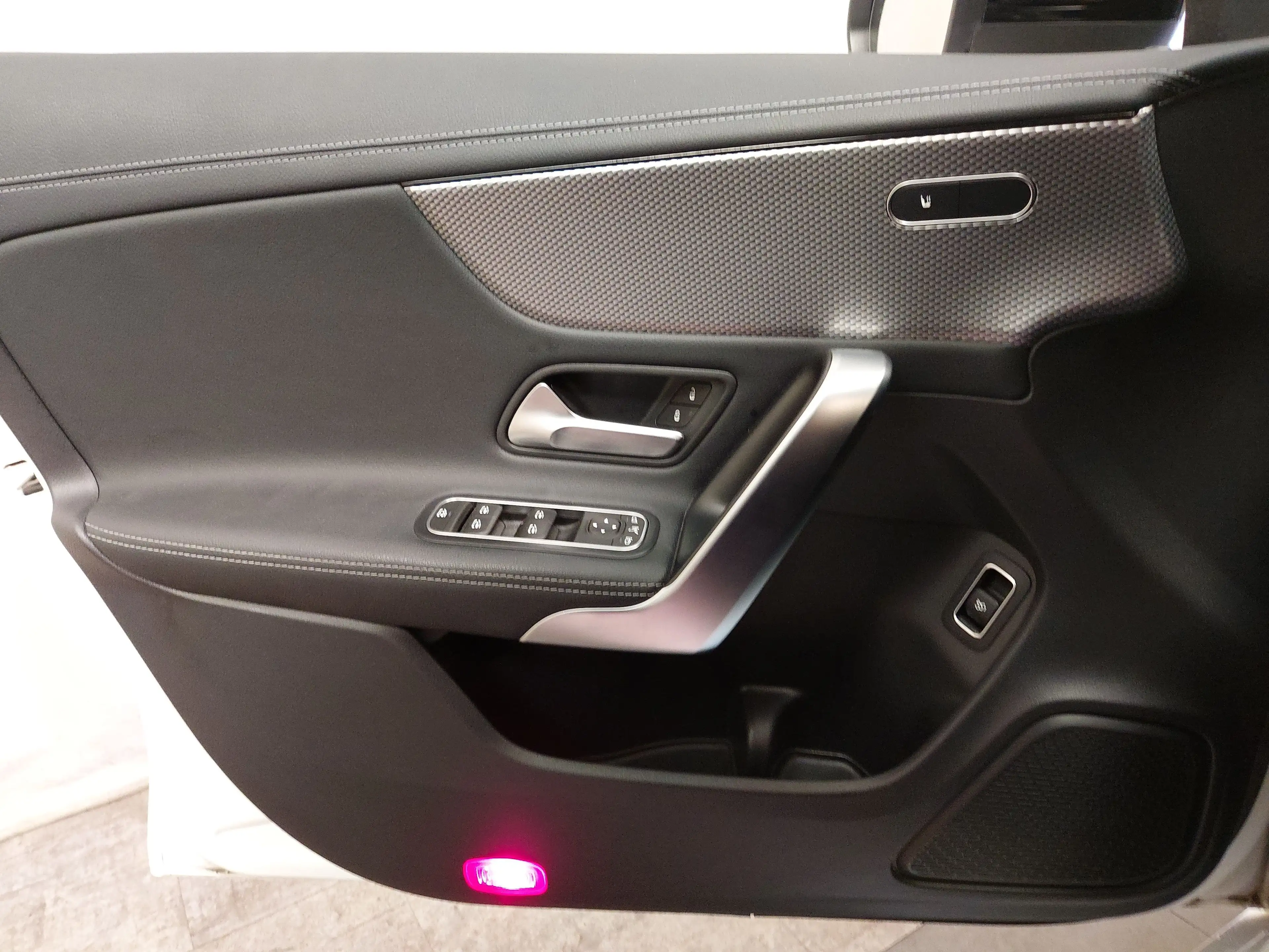 Mercedes-Benz CLA 200 CLA 200 NAVI KLIMAAUT LED RADIO TEMPO SHZ AHK KAMERA T-Leder — photo 5