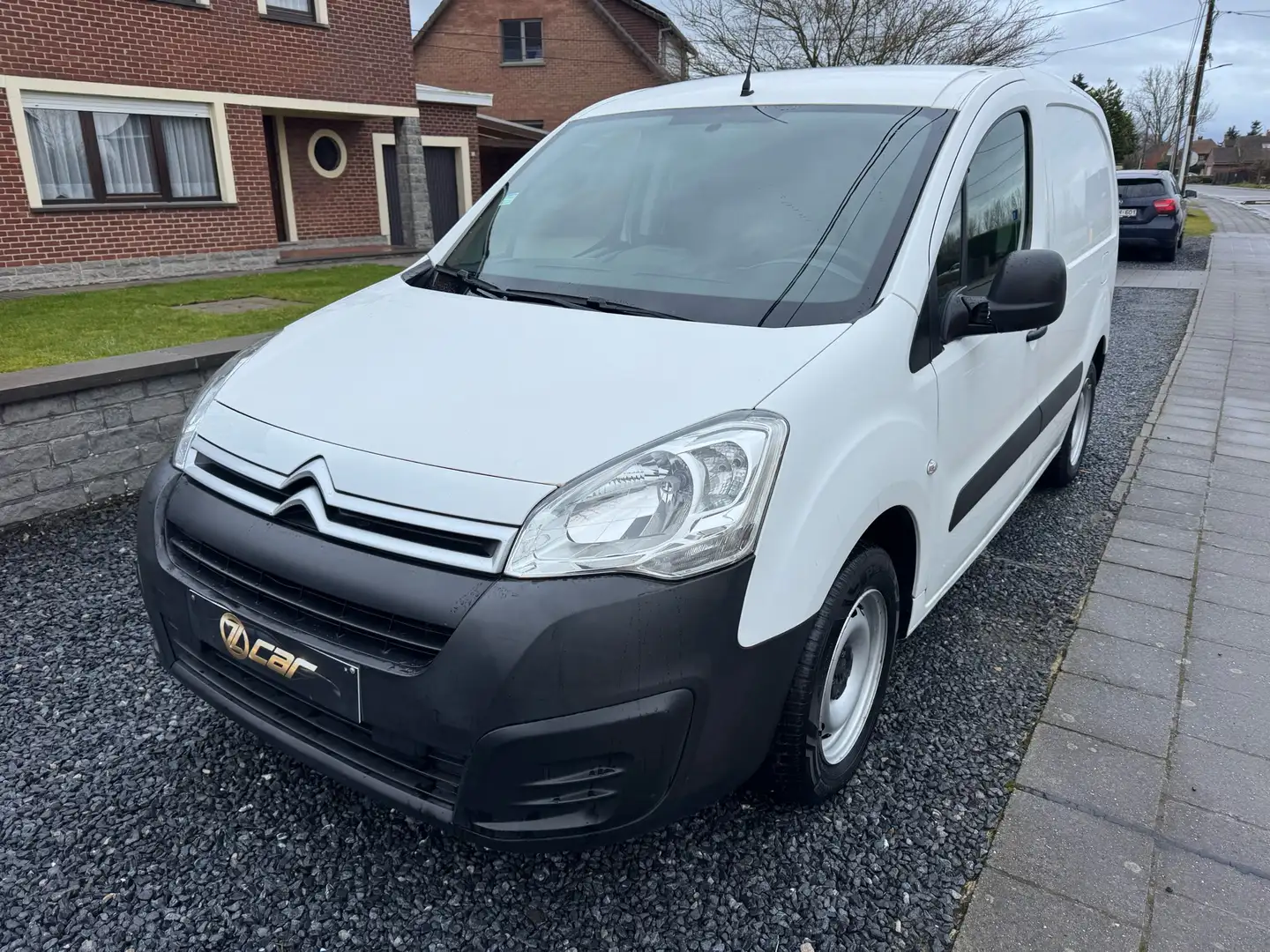 Citroen Berlingo 1.6 BlueHDi Feel CLIM/ETAT NEUF/GARANTIE 1AN Blanc - 1