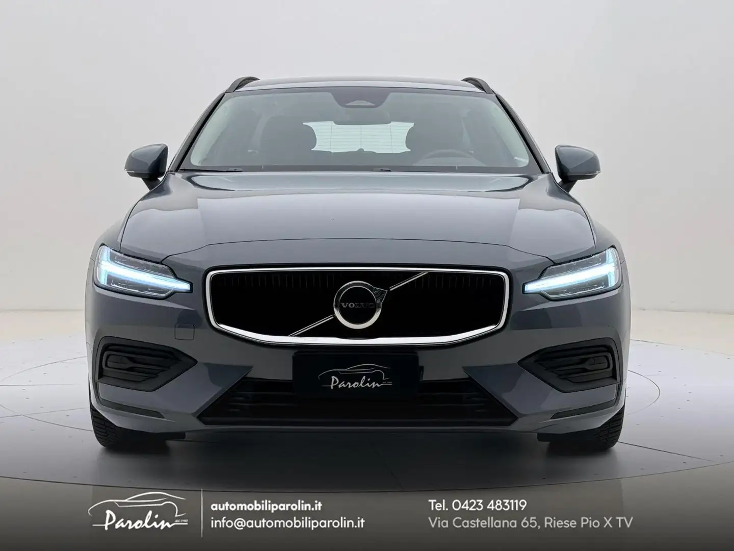 Volvo V60 B4 (d) automatico Essential Thunder-pelle-ruotino Grigio - 2