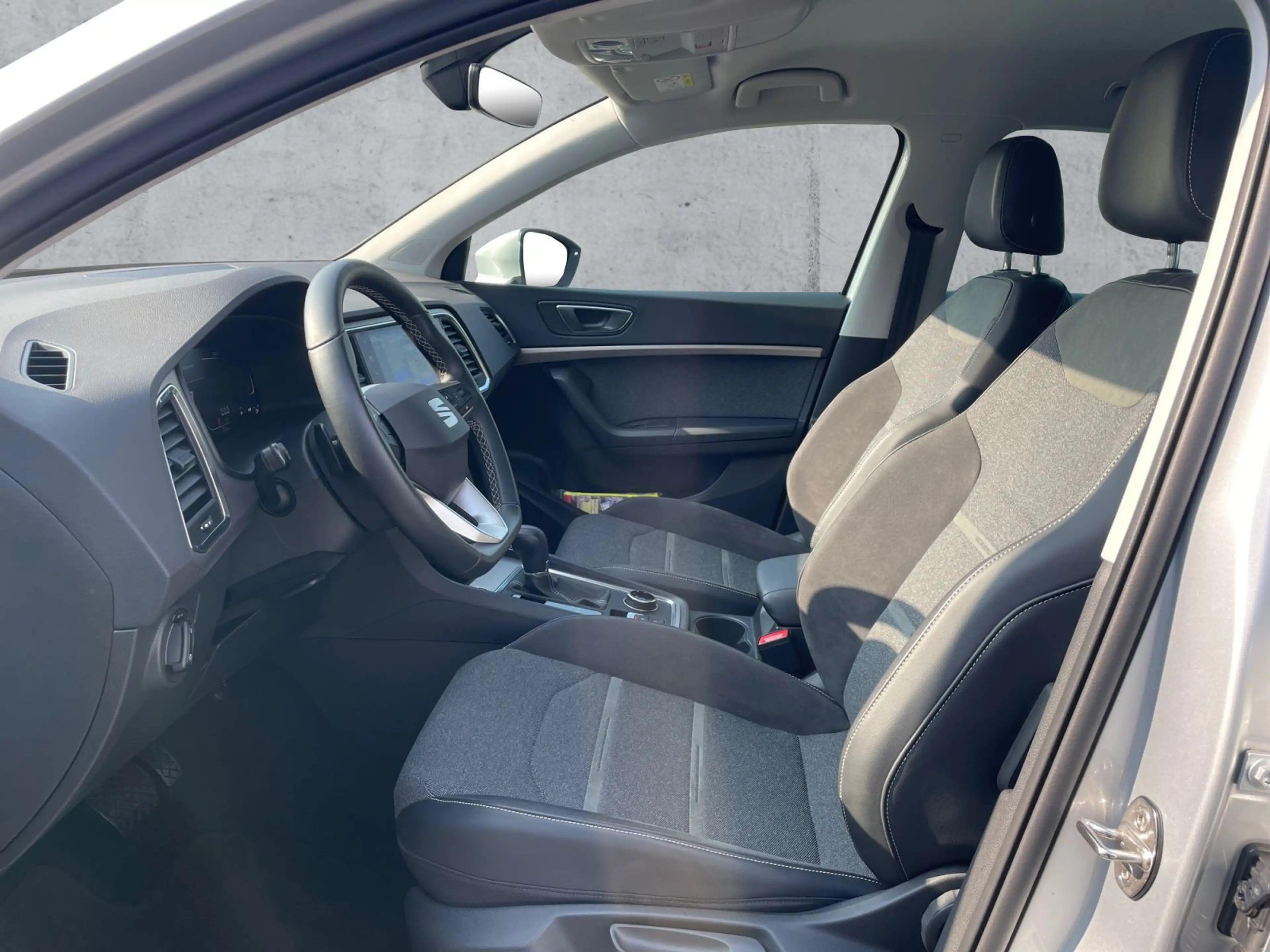SEAT Ateca 2.0 TDI DSG XPERIENCE LED+NAVI+APP+SHZ+RFK — photo 12