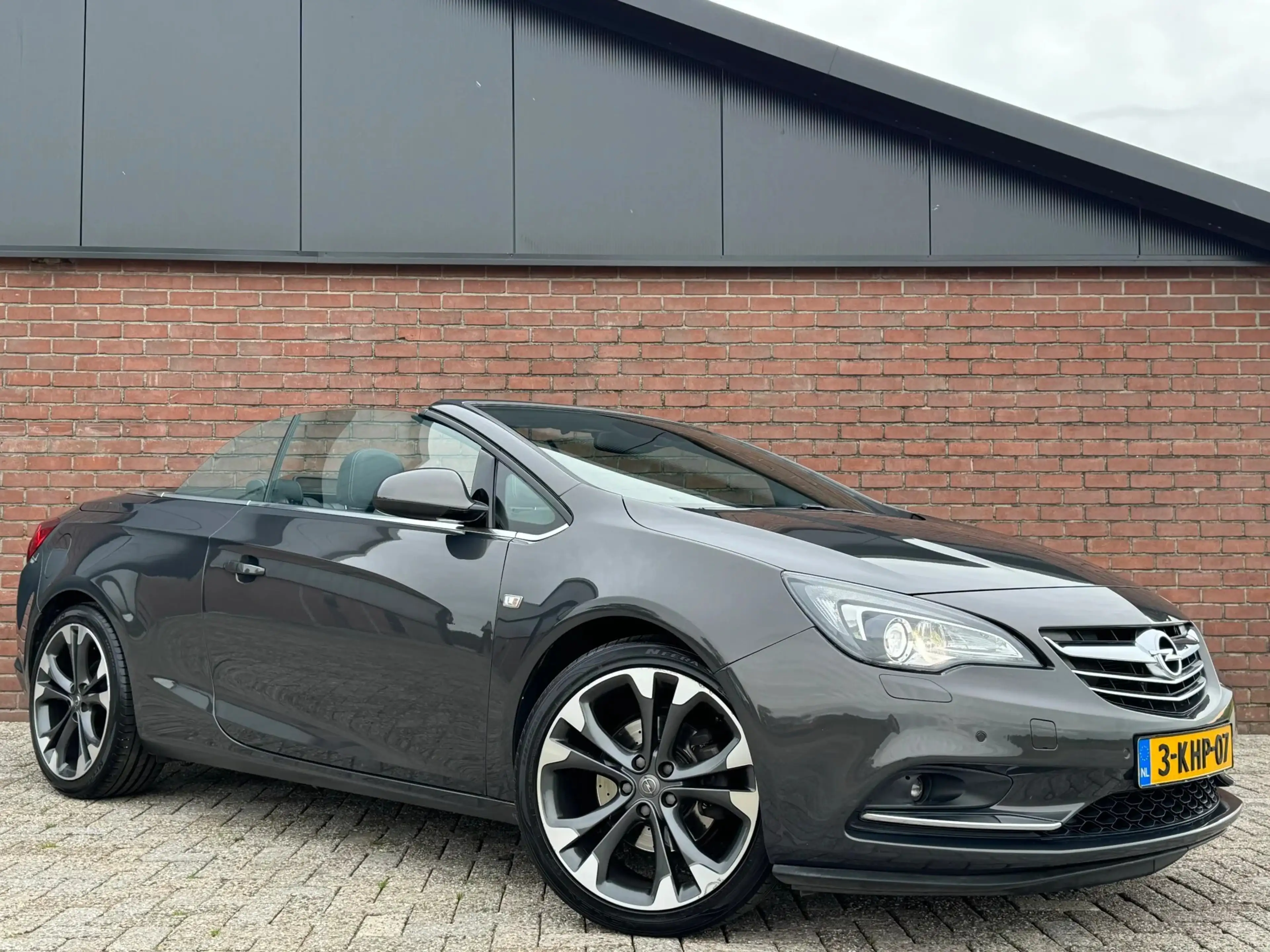 Opel Cascada 1.4T COSMO | NL-AUTO! | LEDER | NAVI | CAMERA! — photo 4