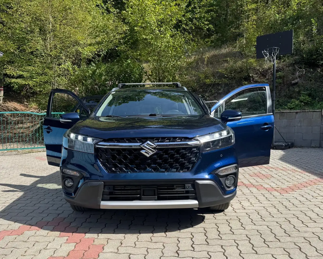 Suzuki S-Cross S-Cross 1,4 GL  Hybrid ALLGRIP shine light shine light Blau - 1