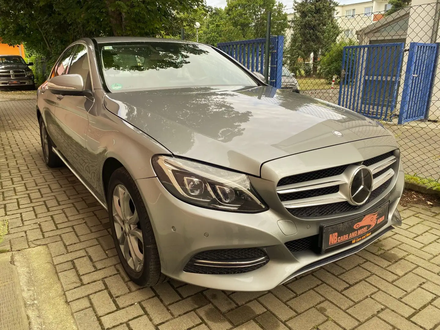 Mercedes-Benz C 250 Lim. BlueTec / d 4Matic, 1. Besitz!!! Gümüş rengi - 1