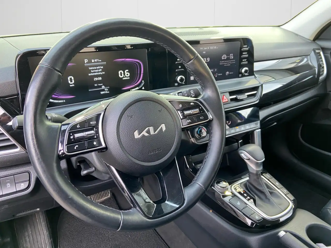 Kia Seltos снимка Kia Seltos