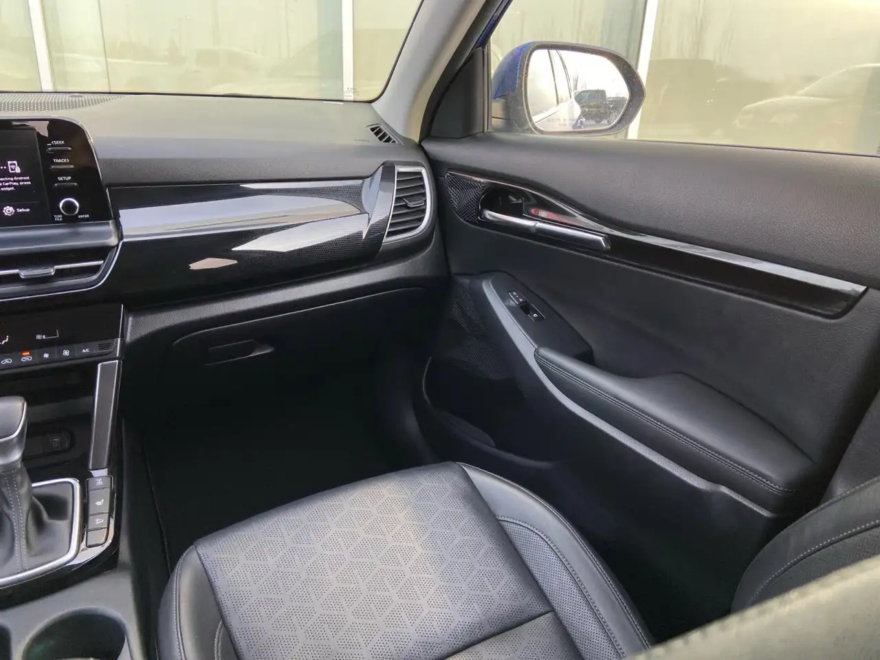 Kia Seltos снимка Kia Seltos
