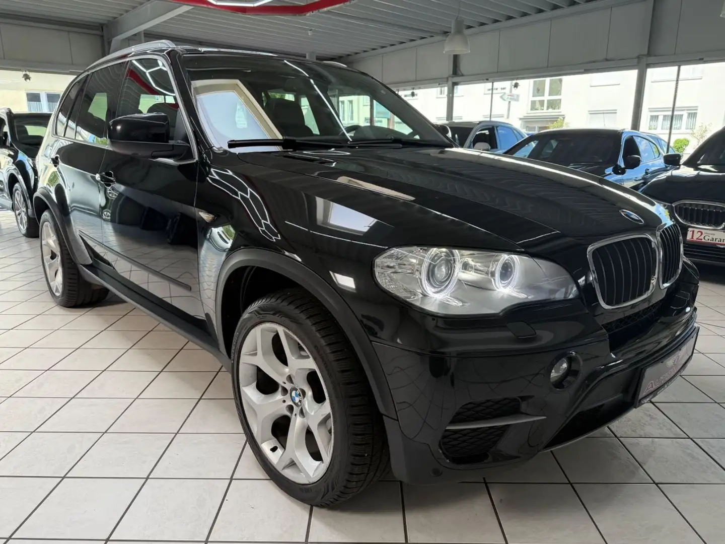 BMW X5 Baureihe X5 xDrive30d PANO KAMERA LEDER AHK Zwart - 1