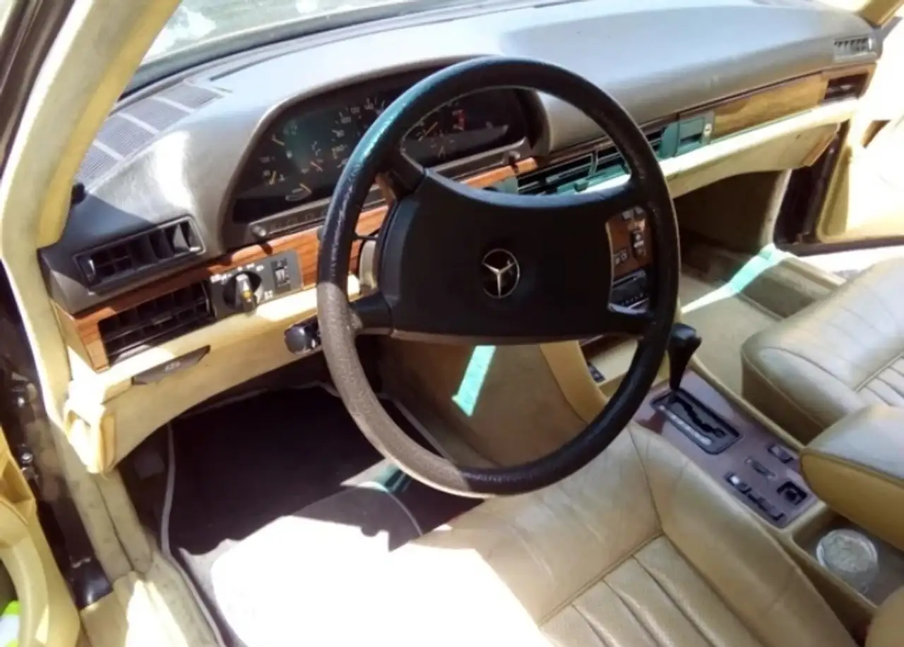 Mercedes-Benz 380 SE, foto 10