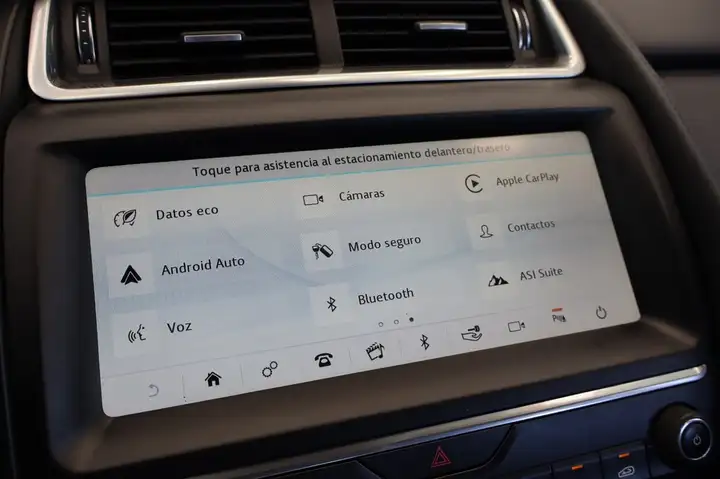 Jaguar E-Pace 2.0P 4WD Auto 2020, foto 22