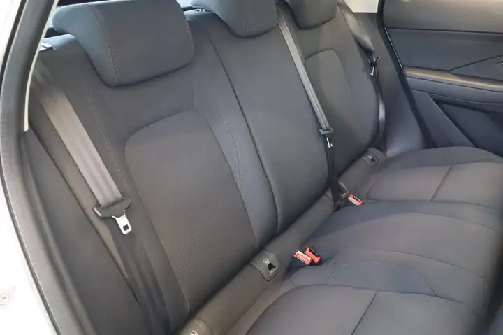 Jaguar E-Pace 2.0P 4WD Auto 2020, foto 27