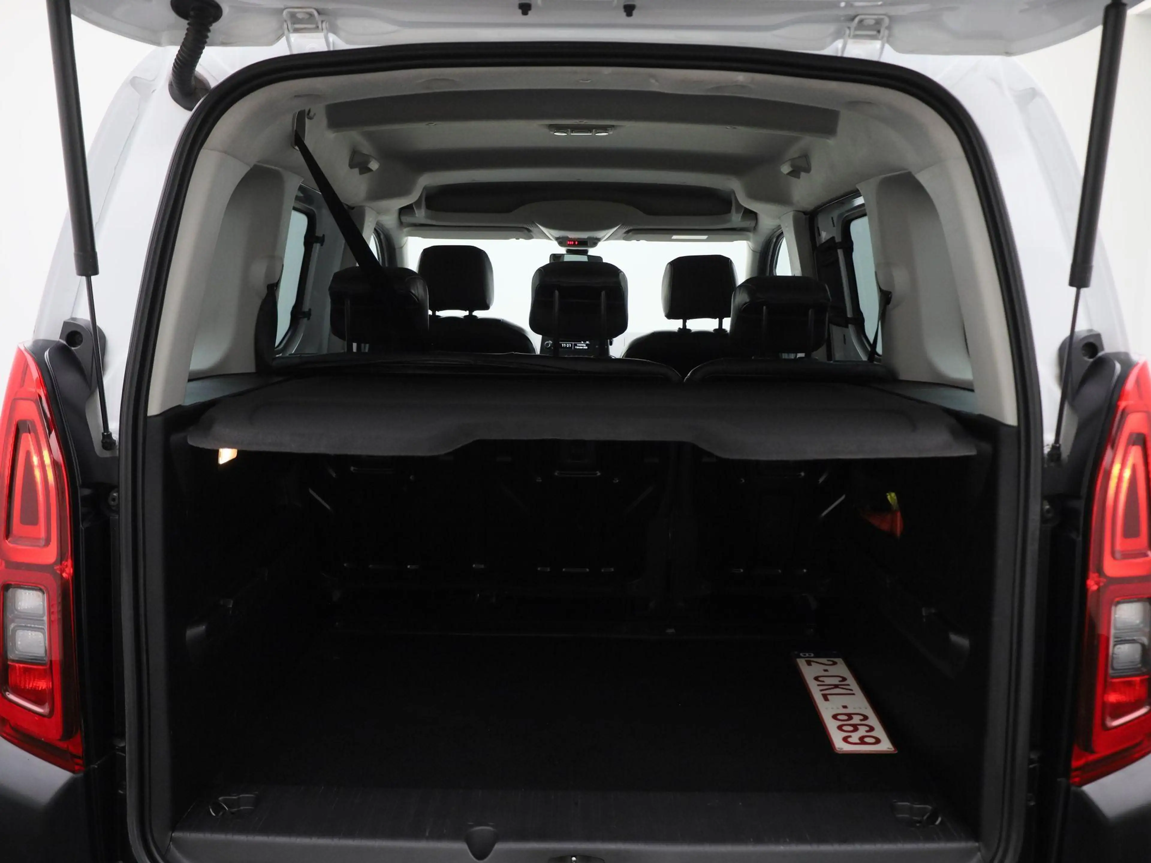 Opel Combo Life 1.5 Turbo D 75kW S/S Edition Pl L1H1 — photo 15
