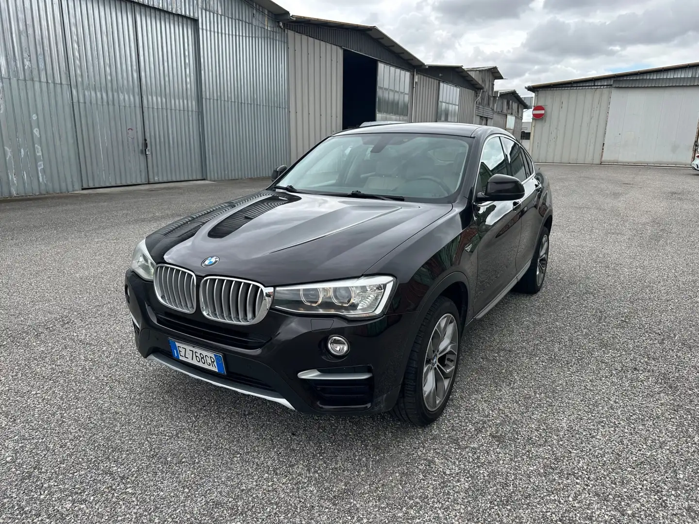 BMW X4 xDrive20d xLine pelle chiara Nero - 1