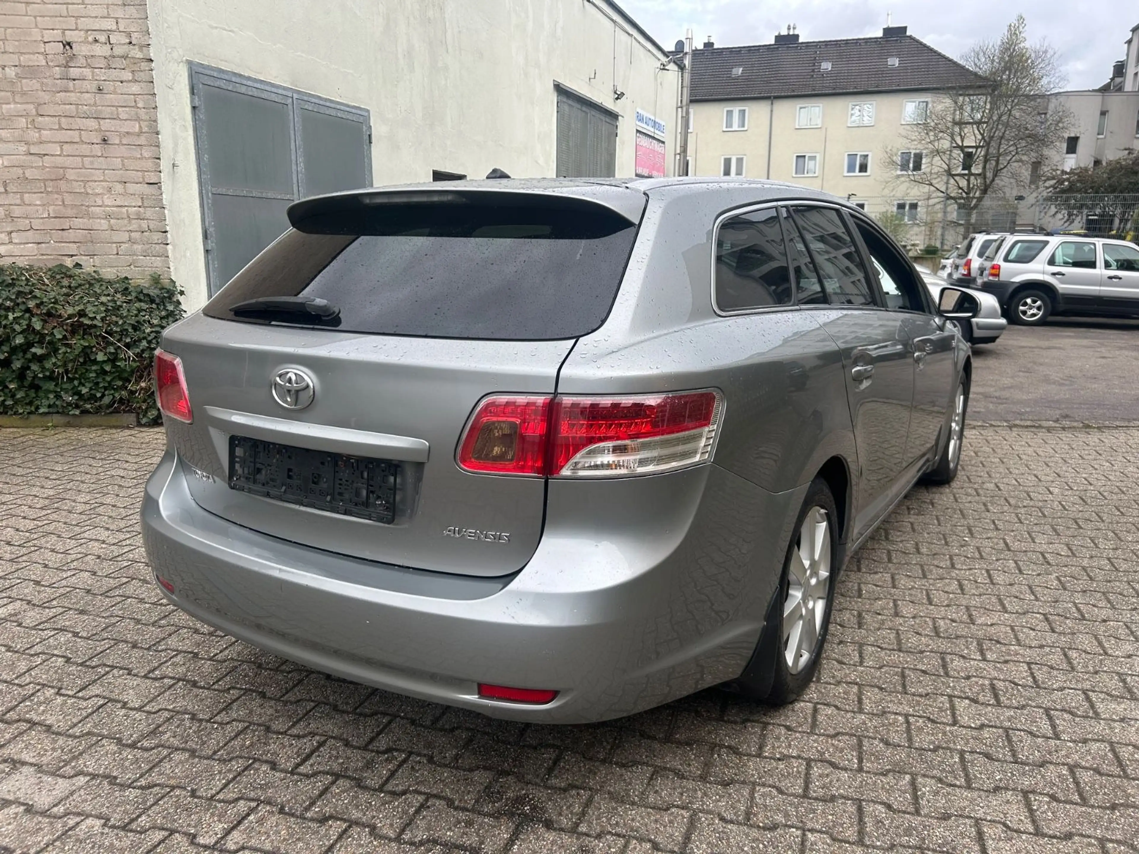 Toyota Avensis Kombi 2.2 D-4D Edition AUTOMATIK, *Navi* — photo 5