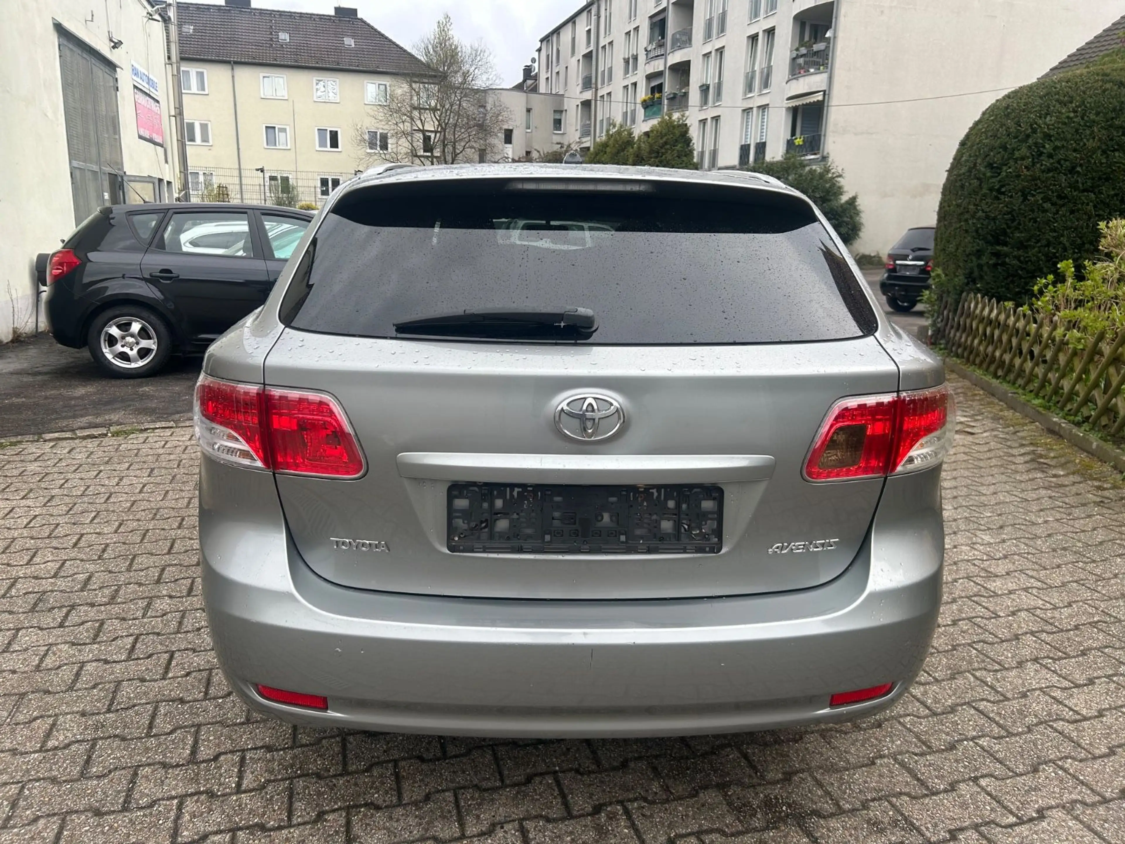 Toyota Avensis Kombi 2.2 D-4D Edition AUTOMATIK, *Navi* — photo 6