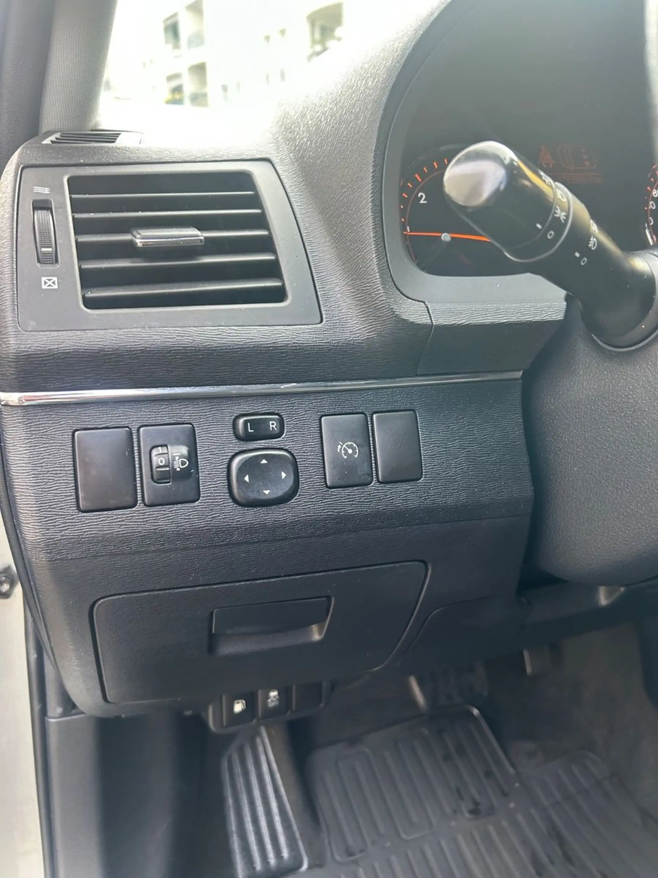 Toyota Avensis Kombi 2.2 D-4D Edition AUTOMATIK, *Navi* — photo 11
