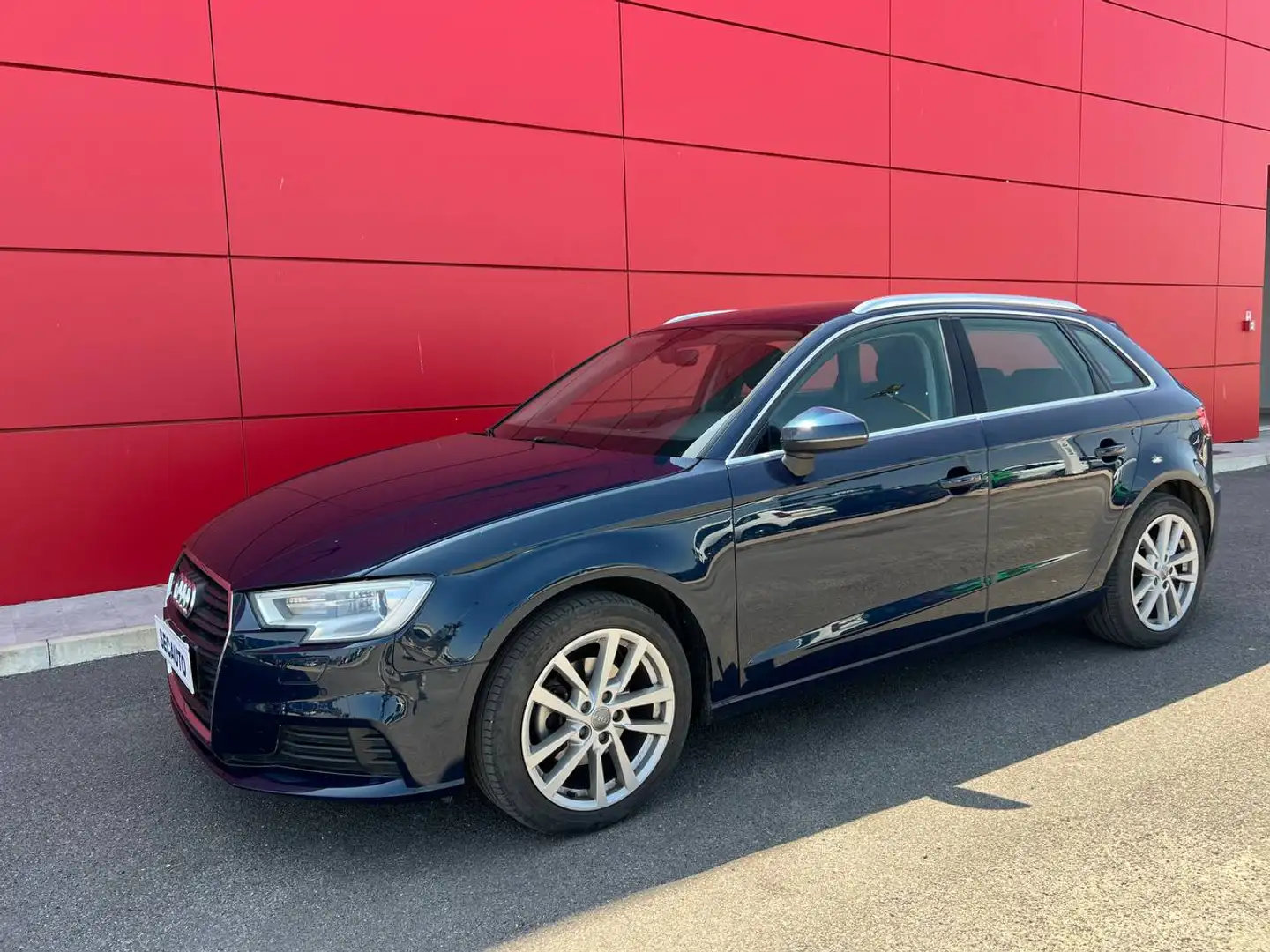 Audi A3 Sportback 1.6 tdi Sport 110cv Blu/Azzurro - 2