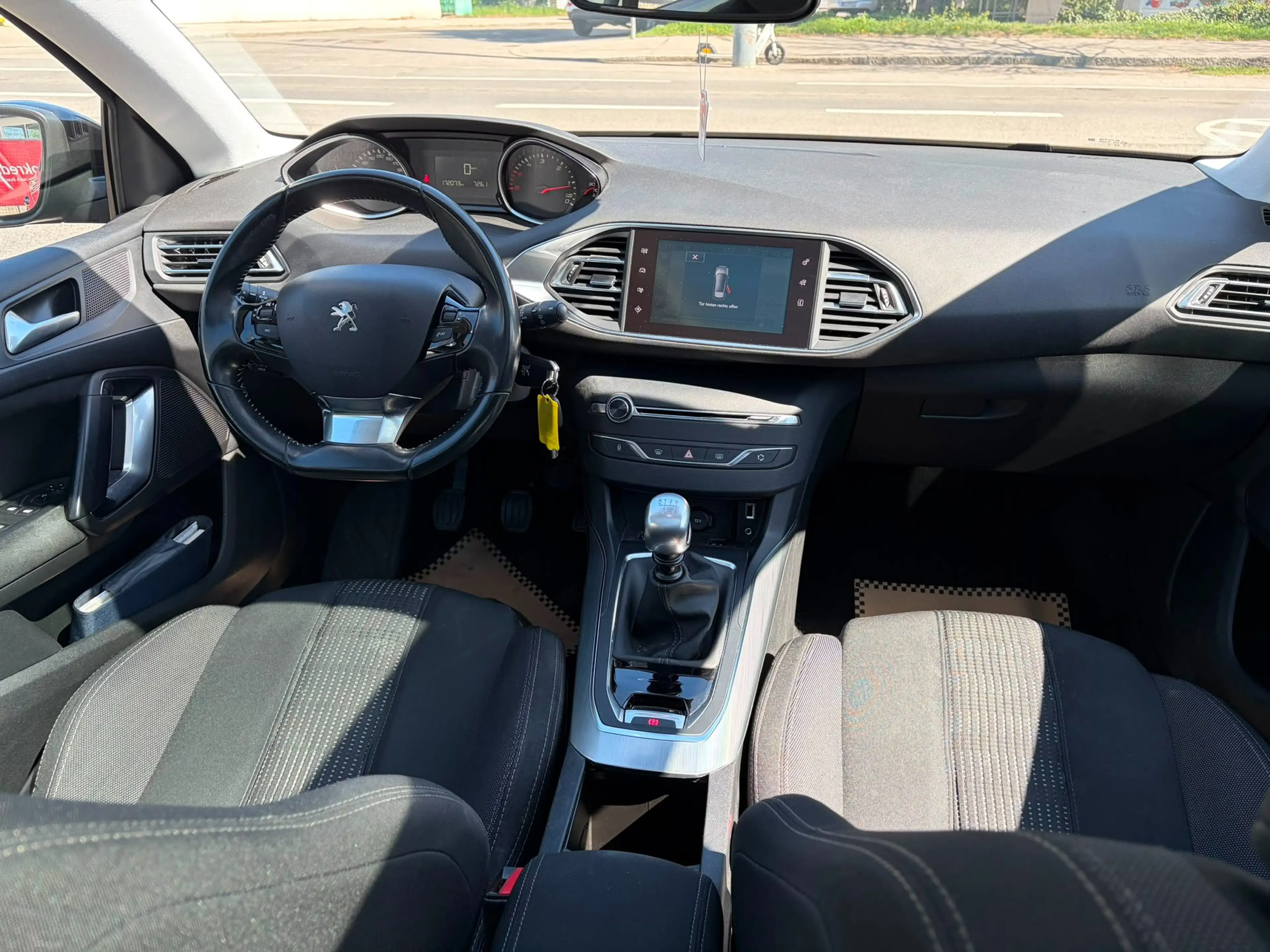 Peugeot 308 308 SW 1,6 HDi 110 FAP Premium Premium — photo 11