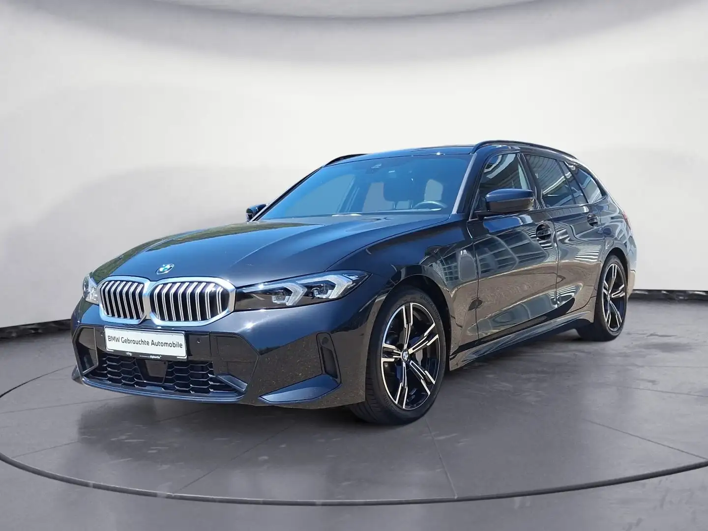 BMW 330 i xDrive Touring M Sportpaket Navi Aktive Ges Schwarz - 2