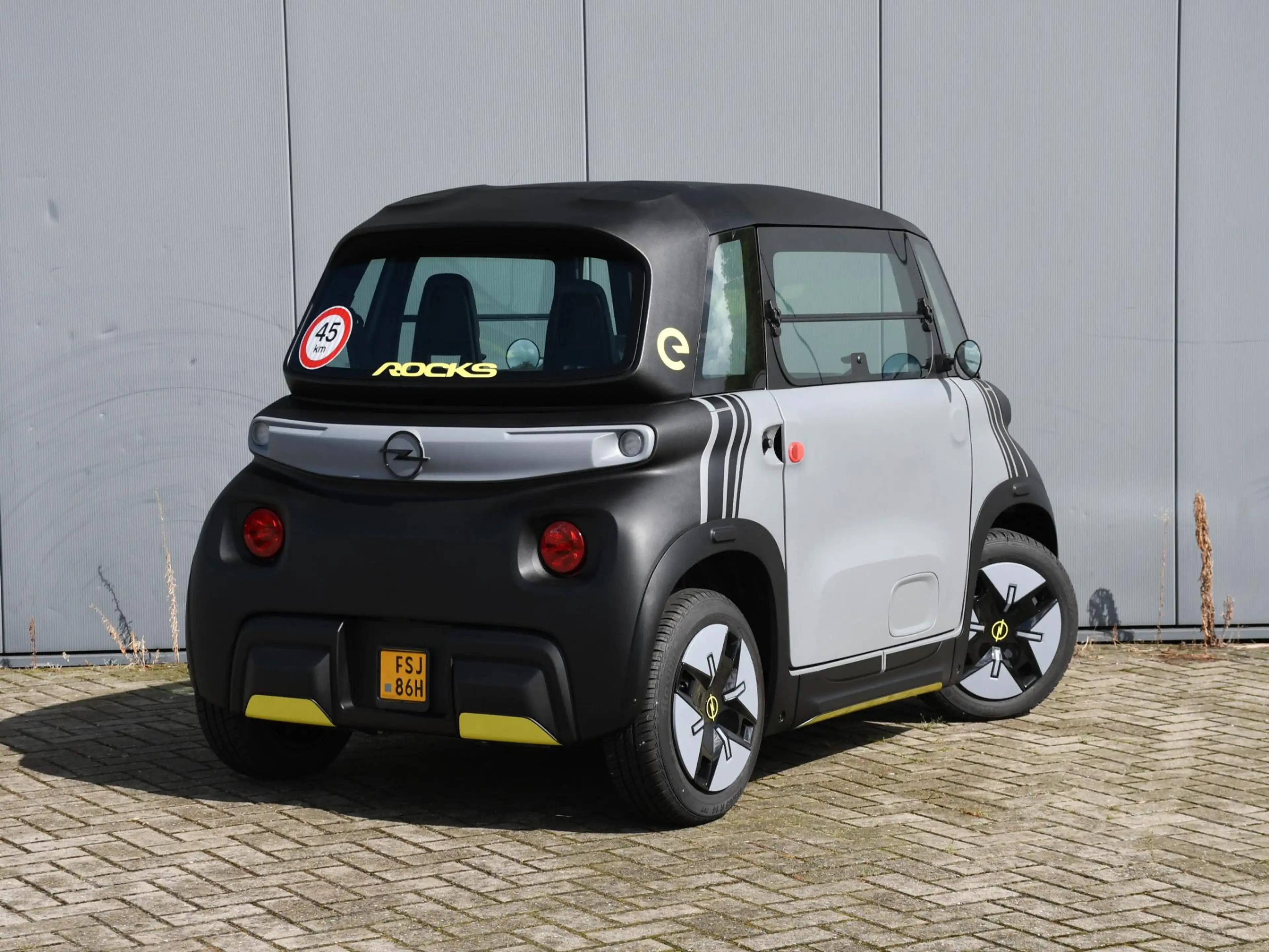 Opel Rocks-e Base 45kmh PANO | USB — photo 3