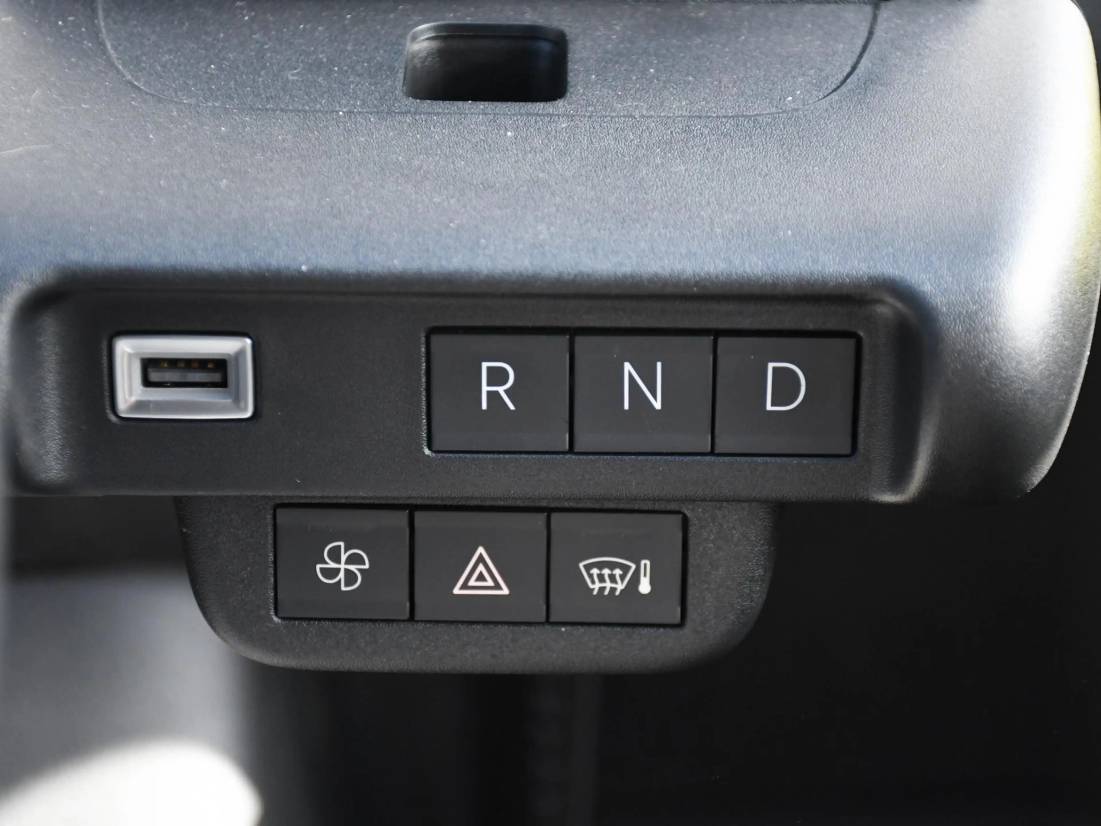 Opel Rocks-e Base 45kmh PANO | USB — photo 8