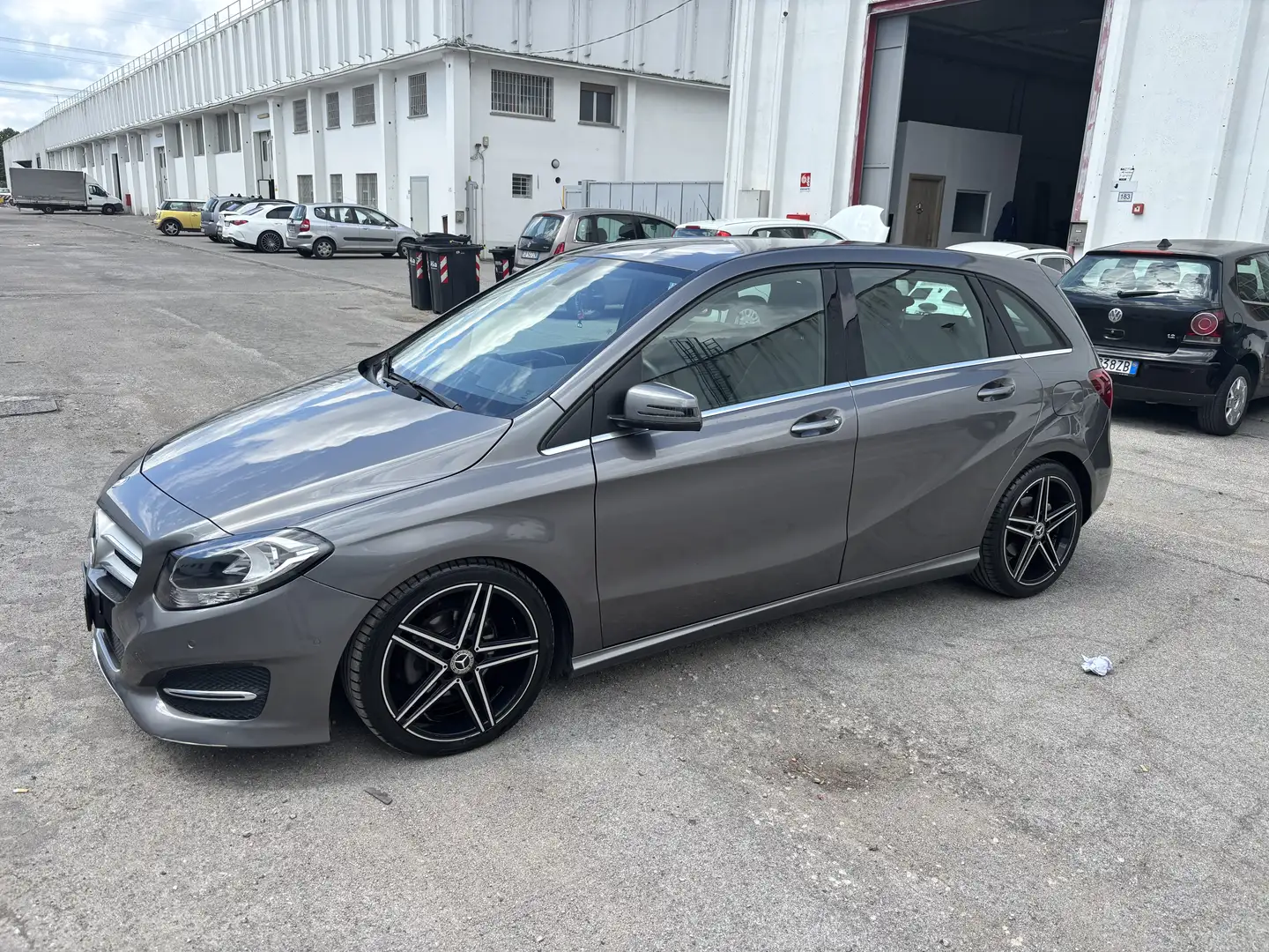 Mercedes-Benz B 180 d (cdi) Sport auto Neopatentati - 1