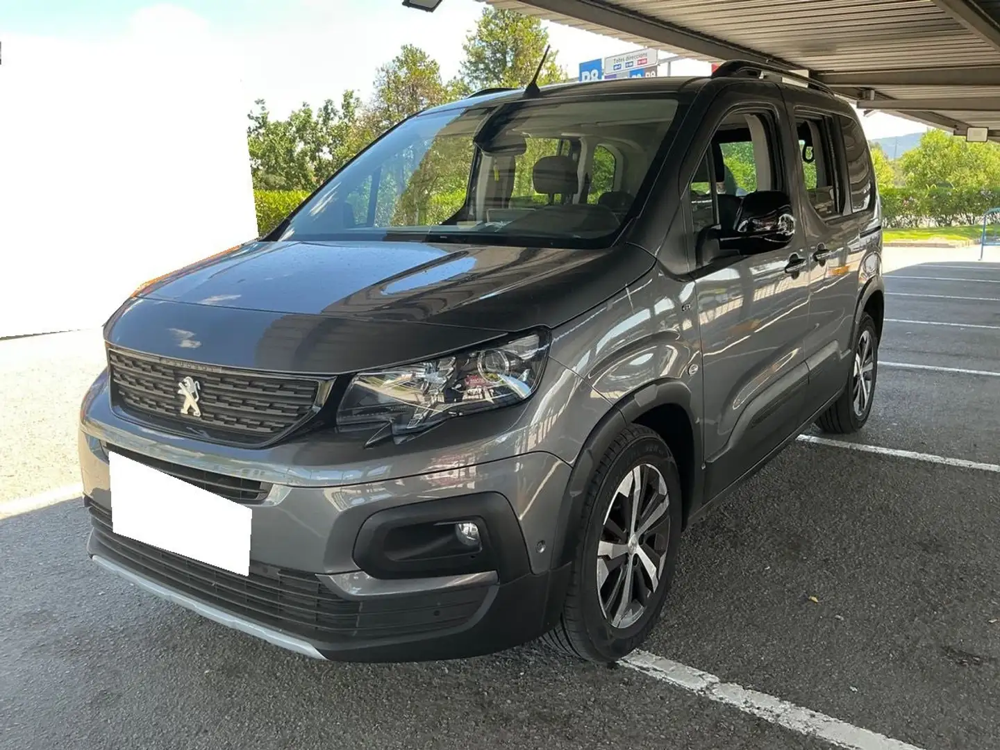 Peugeot Rifter 1.5BlueHDi S&S Standard Allure 130 Grau - 1