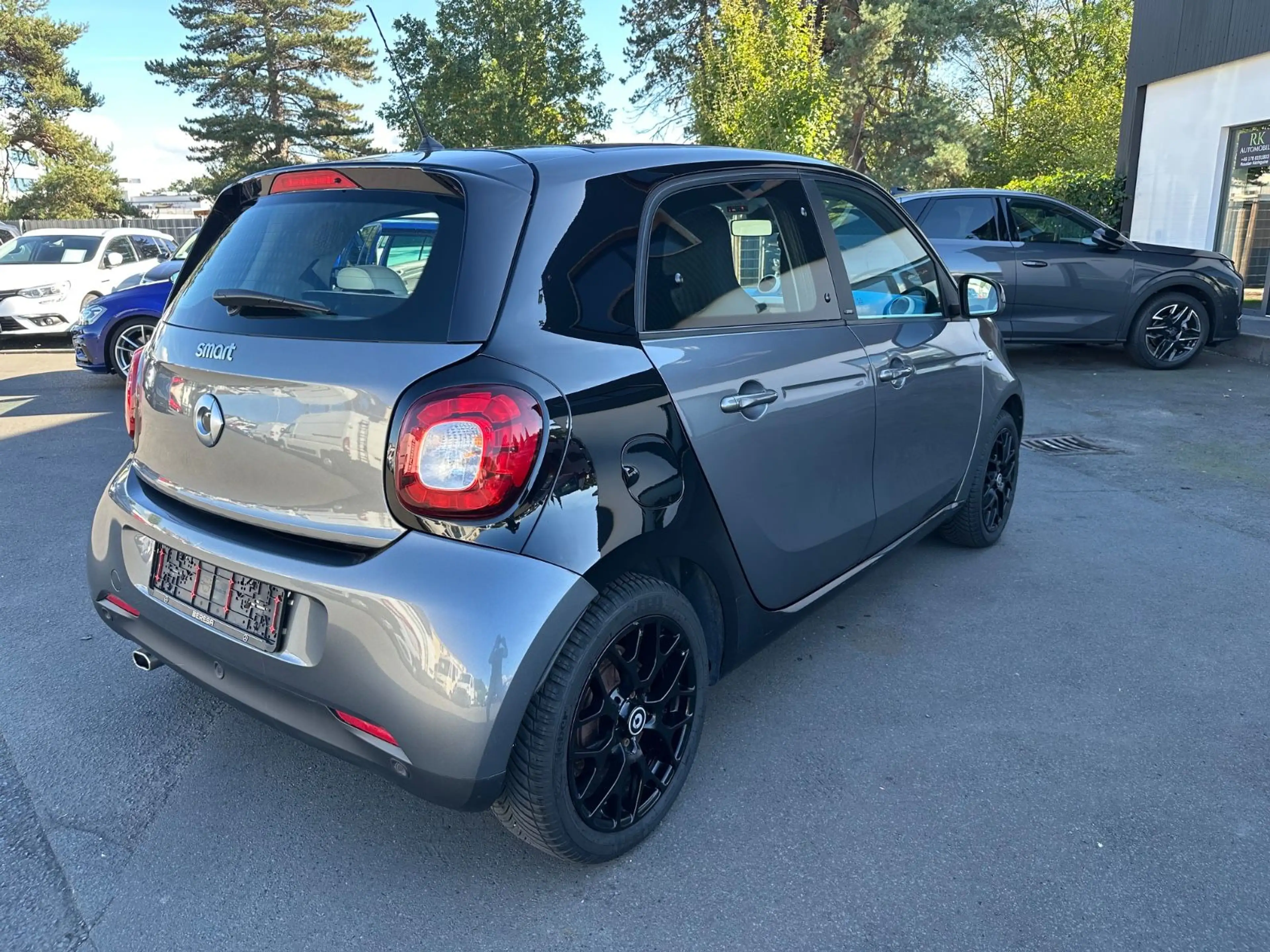 smart forFour Proxy *LED*NAVI*Faltdach*Teilleder*PDC — photo 5