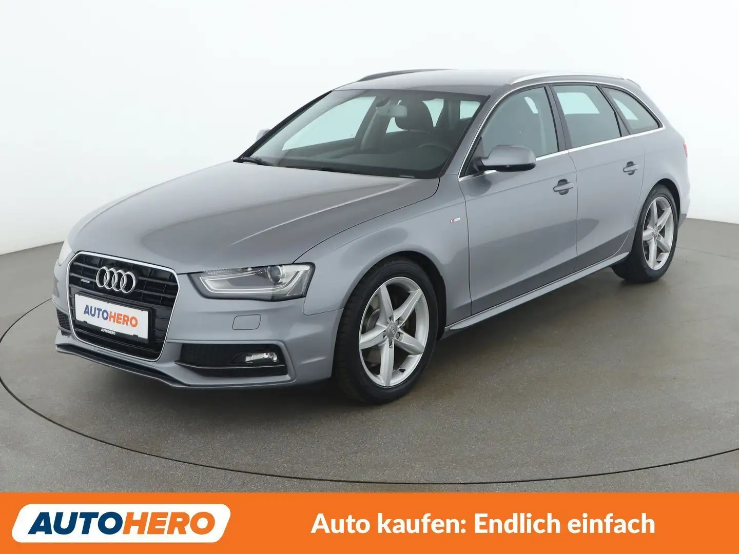 Audi A4 2.0 TDI quattro Attraction S line Grau - 1