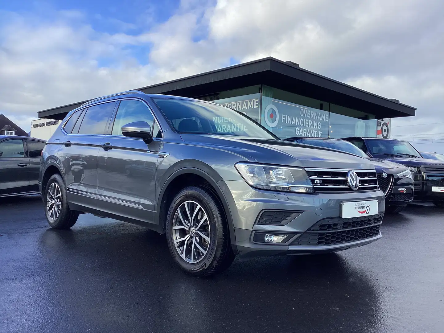 Volkswagen Tiguan Allspace 1.5TSI/133000km/7Zitpl/PdcV&A/Alu/Carplay/Clim Gris - 1