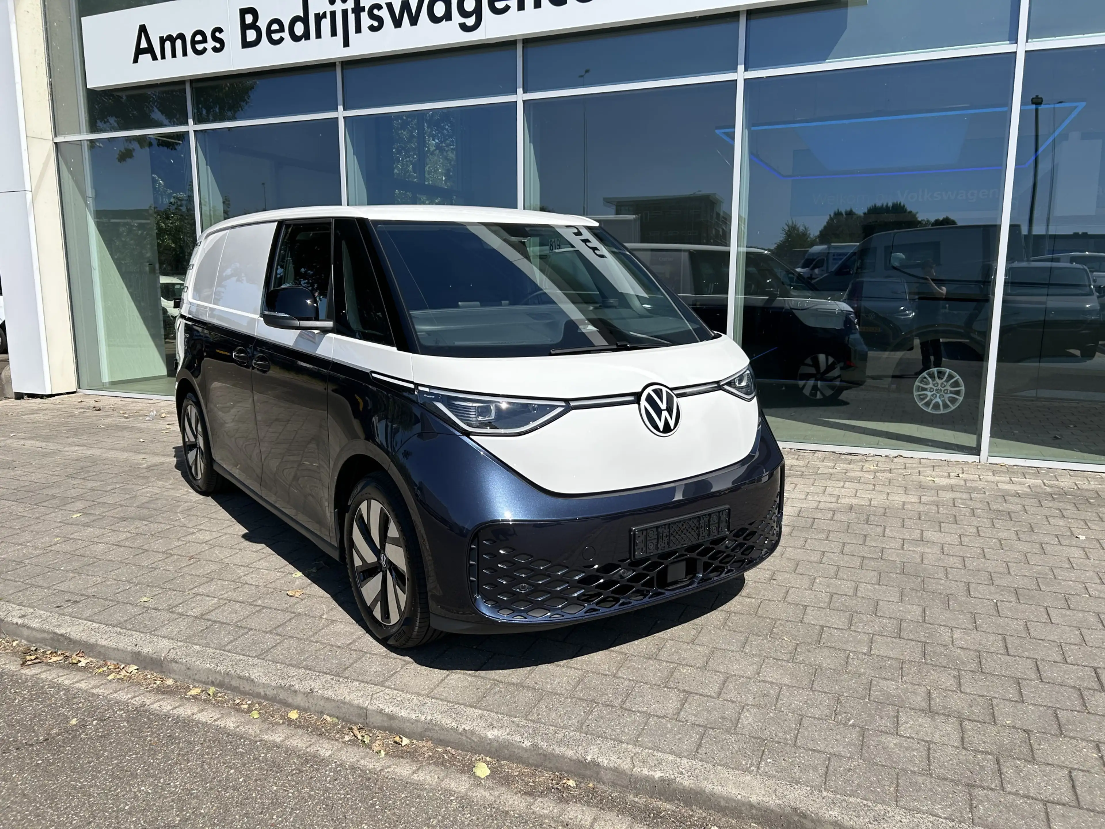 Volkswagen ID. Buzz Cargo Bulli Limited Edition 79 kwh - 286pk | Trekhaak | — photo 2