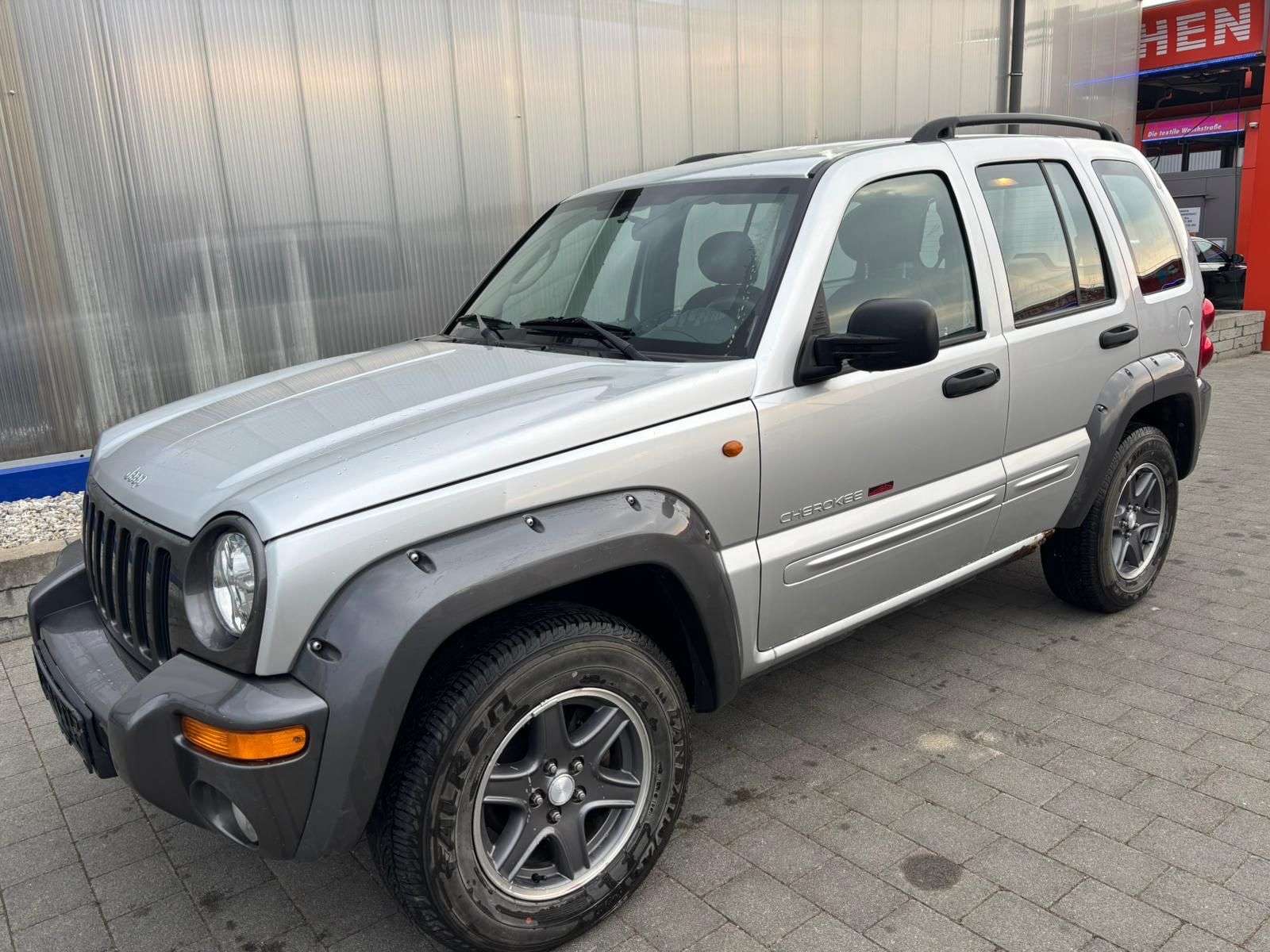 Second hand Jeep Cherokee 2.8