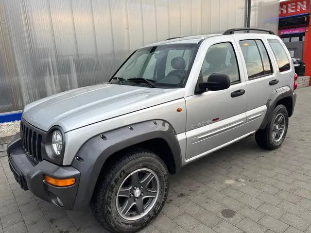 Jeep Cherokee 2.8 CRD Autom.