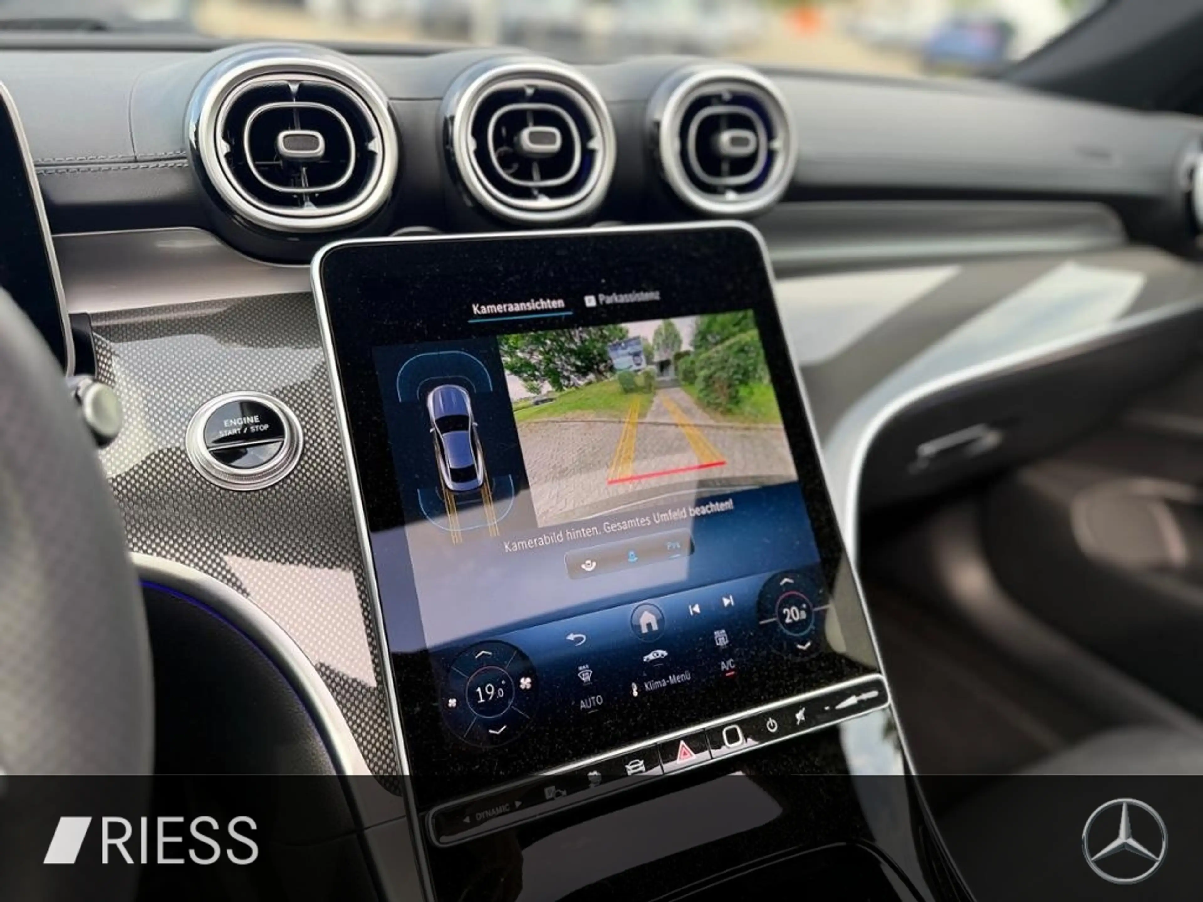 Mercedes-Benz CLE 300 e AMG Sport Night Distr Pano 19" — photo 14