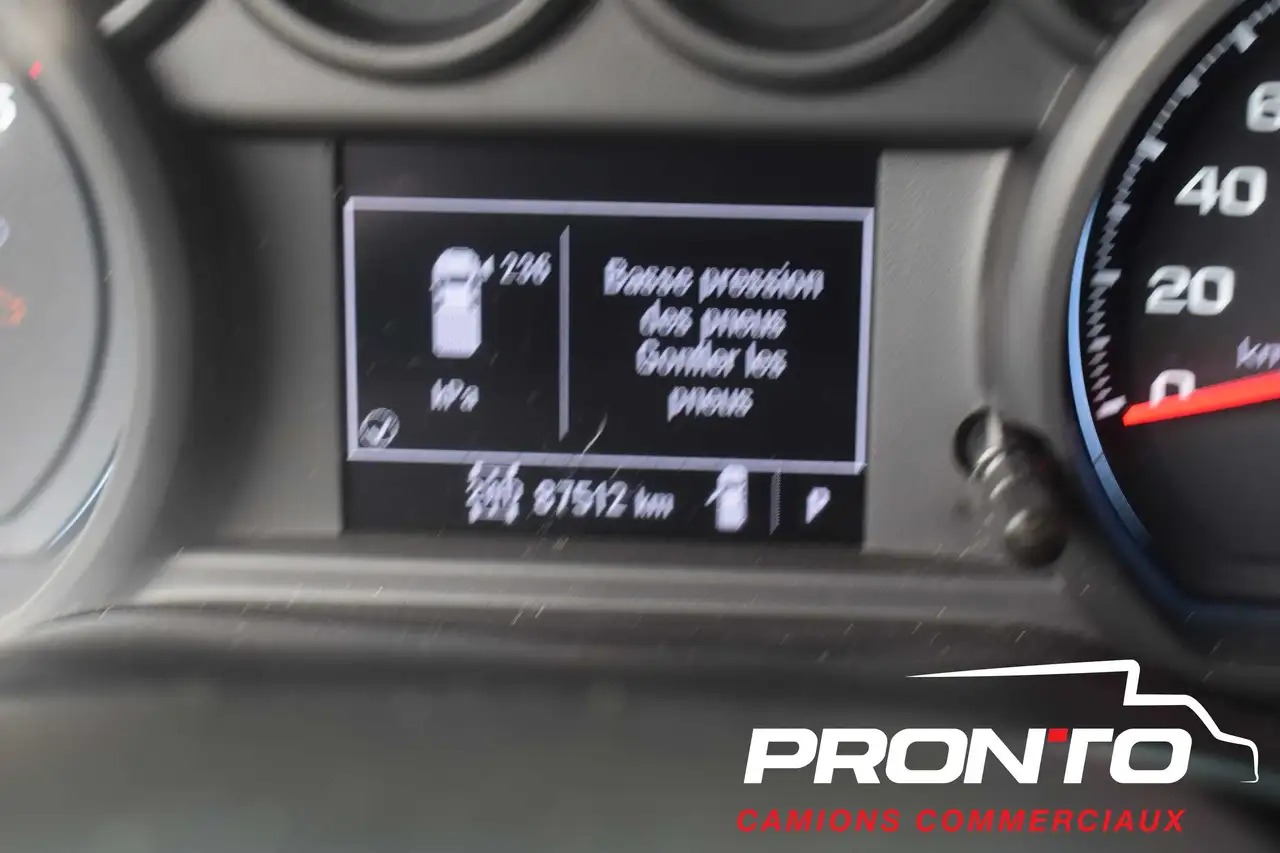 GMC Sierra 2500HD снимка GMC Sierra 2500HD