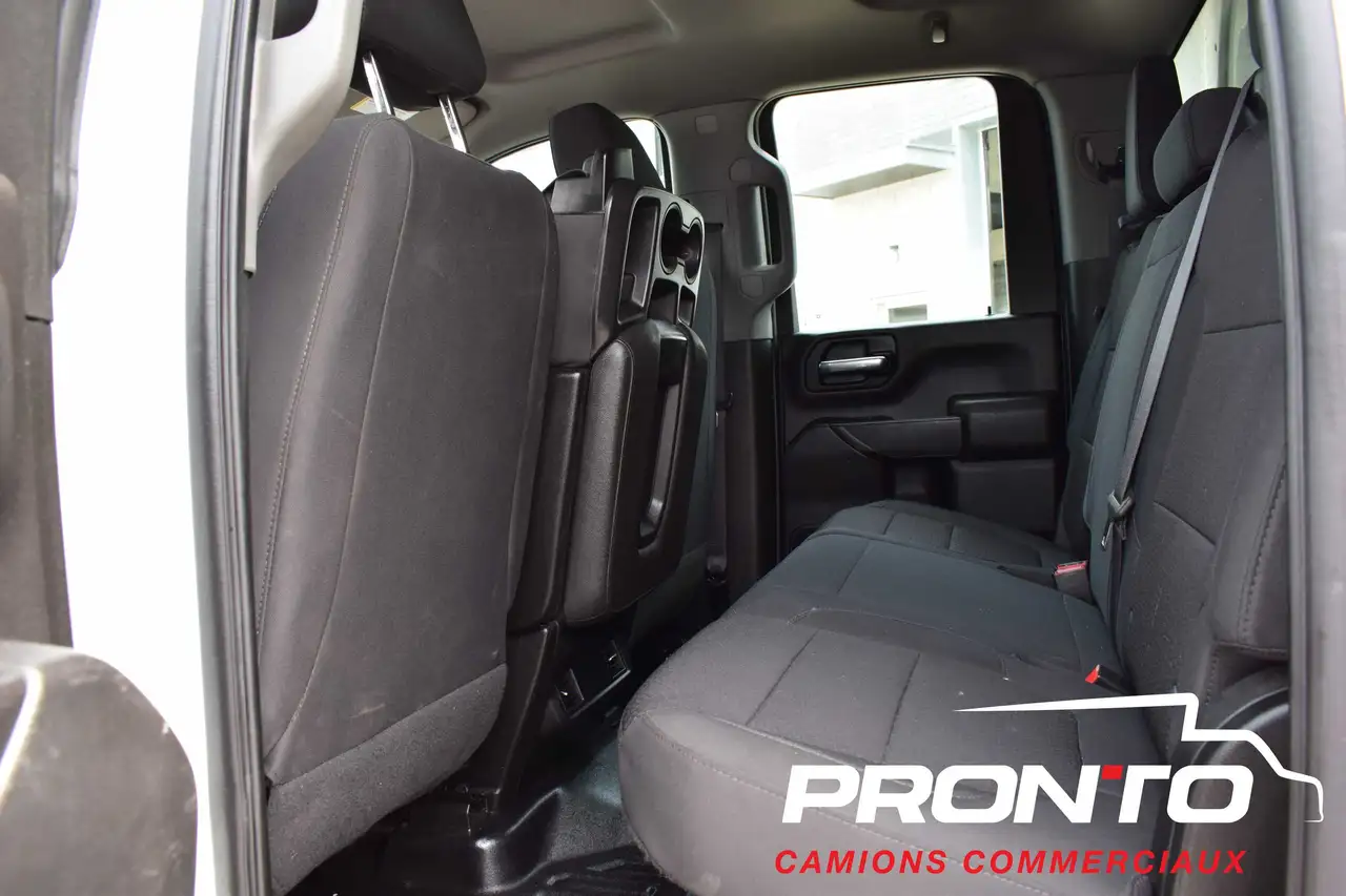 GMC Sierra 2500HD снимка GMC Sierra 2500HD