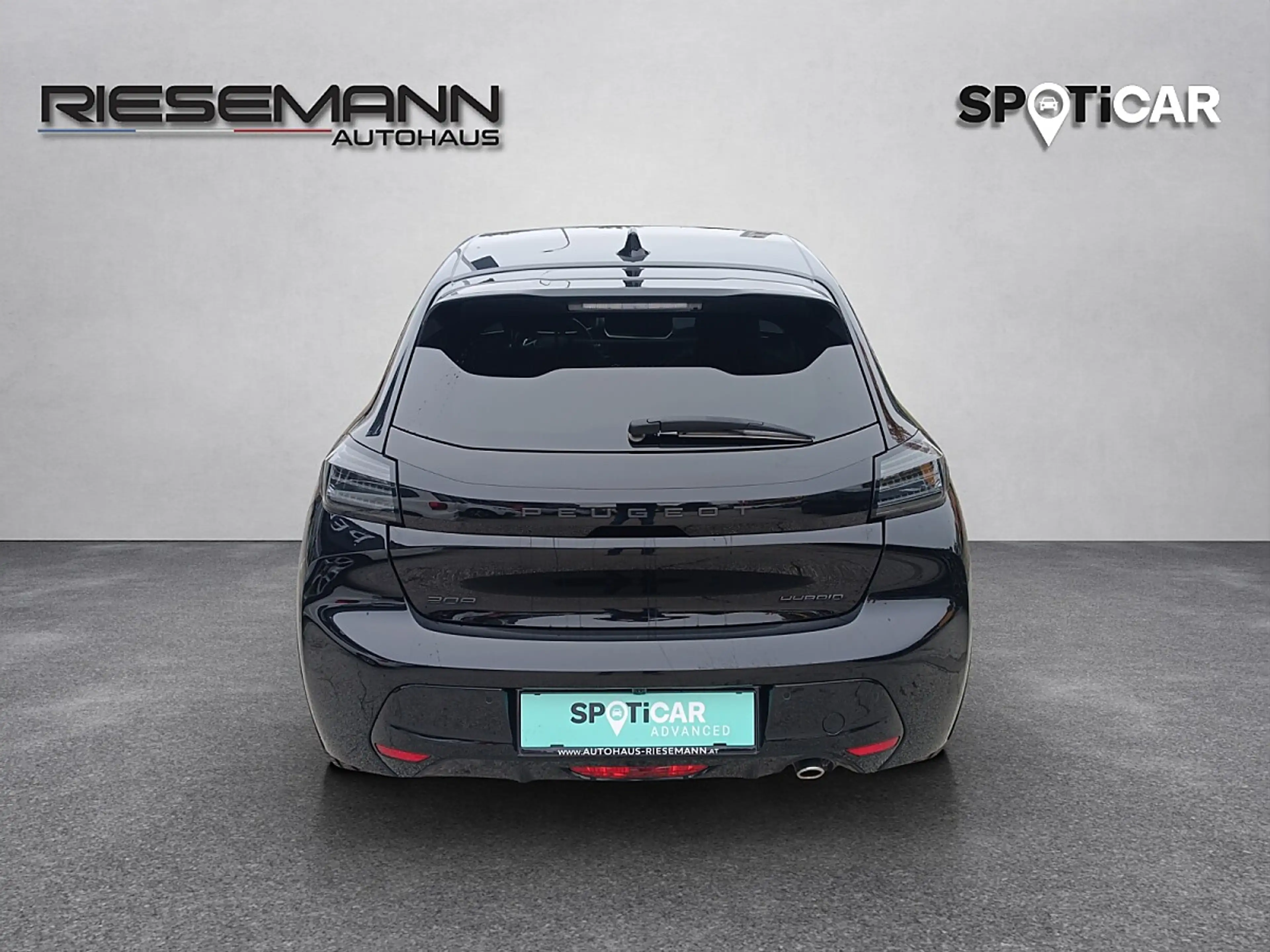 Peugeot 208 Hybrid 100 e-DCS6 GT — photo 6