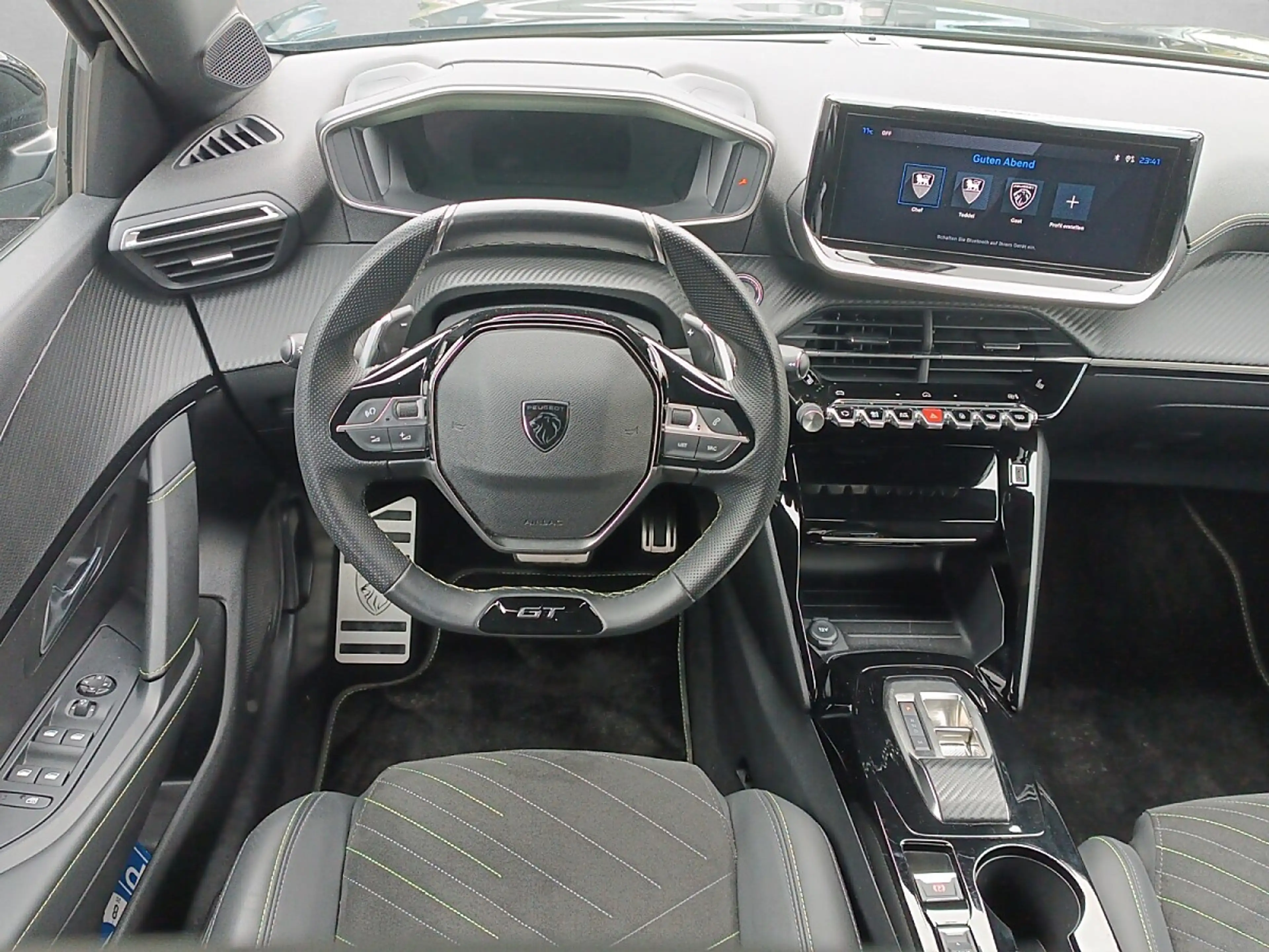 Peugeot 208 Hybrid 100 e-DCS6 GT — photo 10