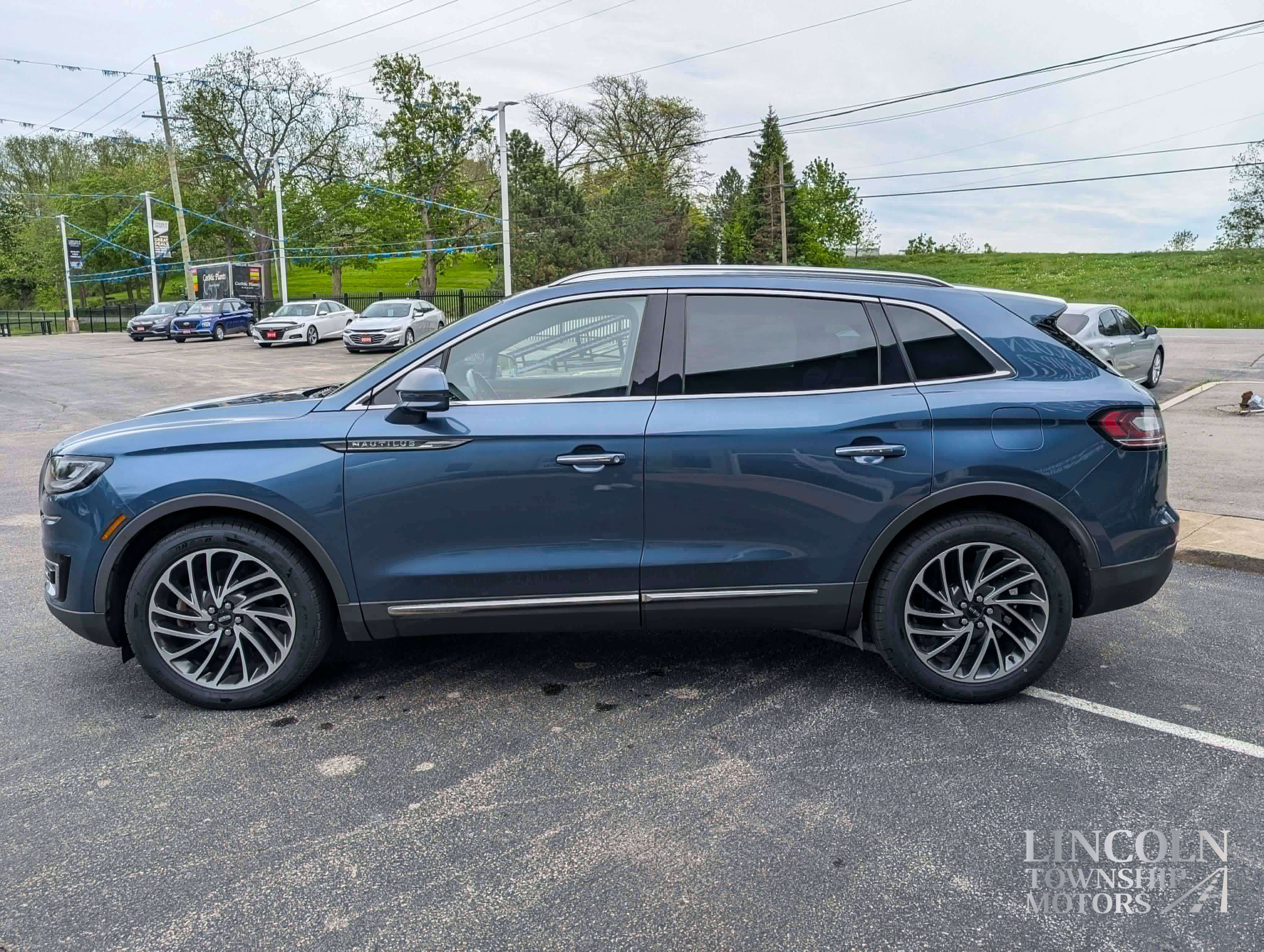 2019 Lincoln Nautilus Reserve-CLEAN CARFAX, RMT Start, Sunroof, AWD, NAV — снимка 1