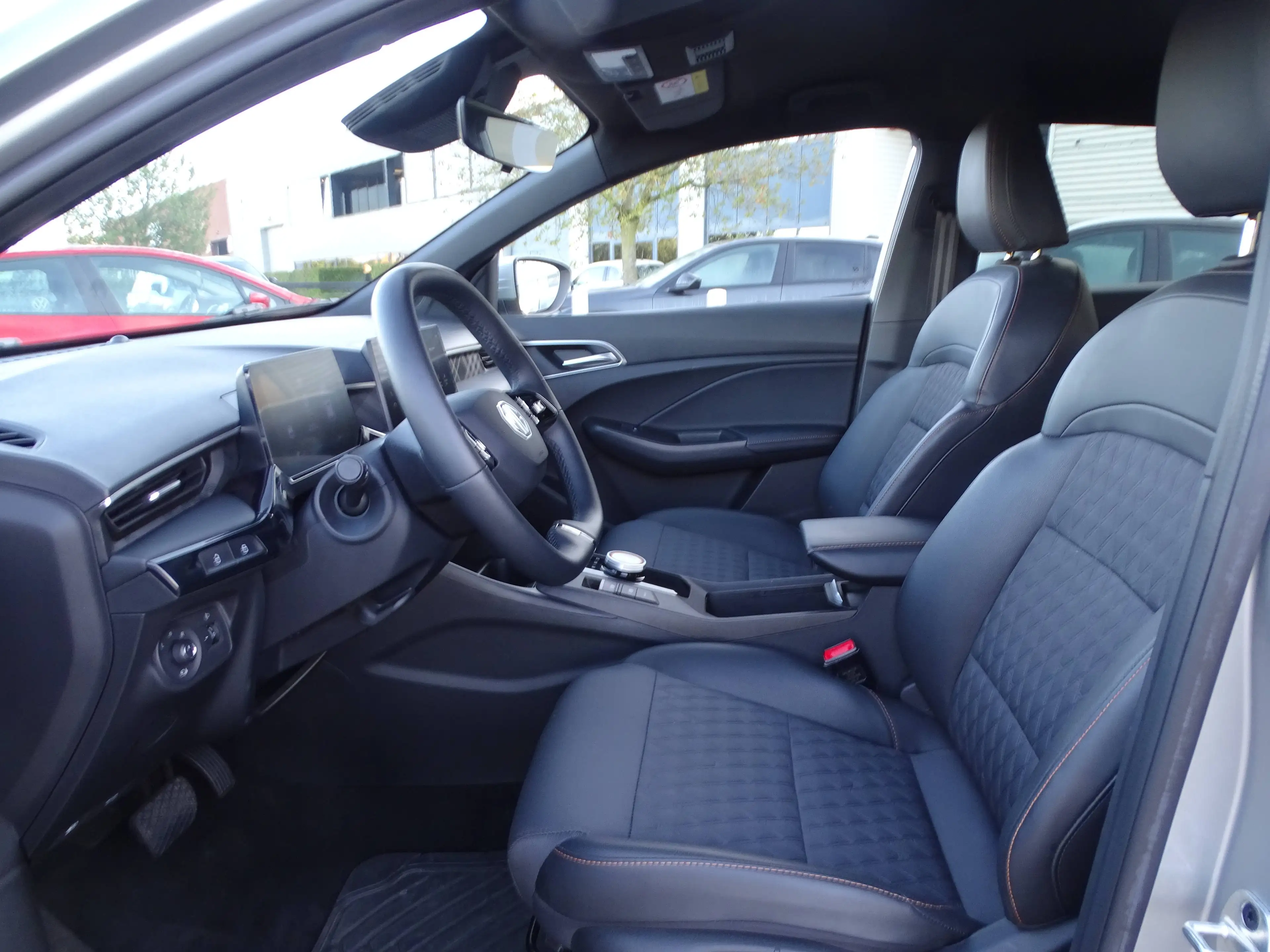 MG MG3 HEV HYBRID+ LUXURY — photo 7