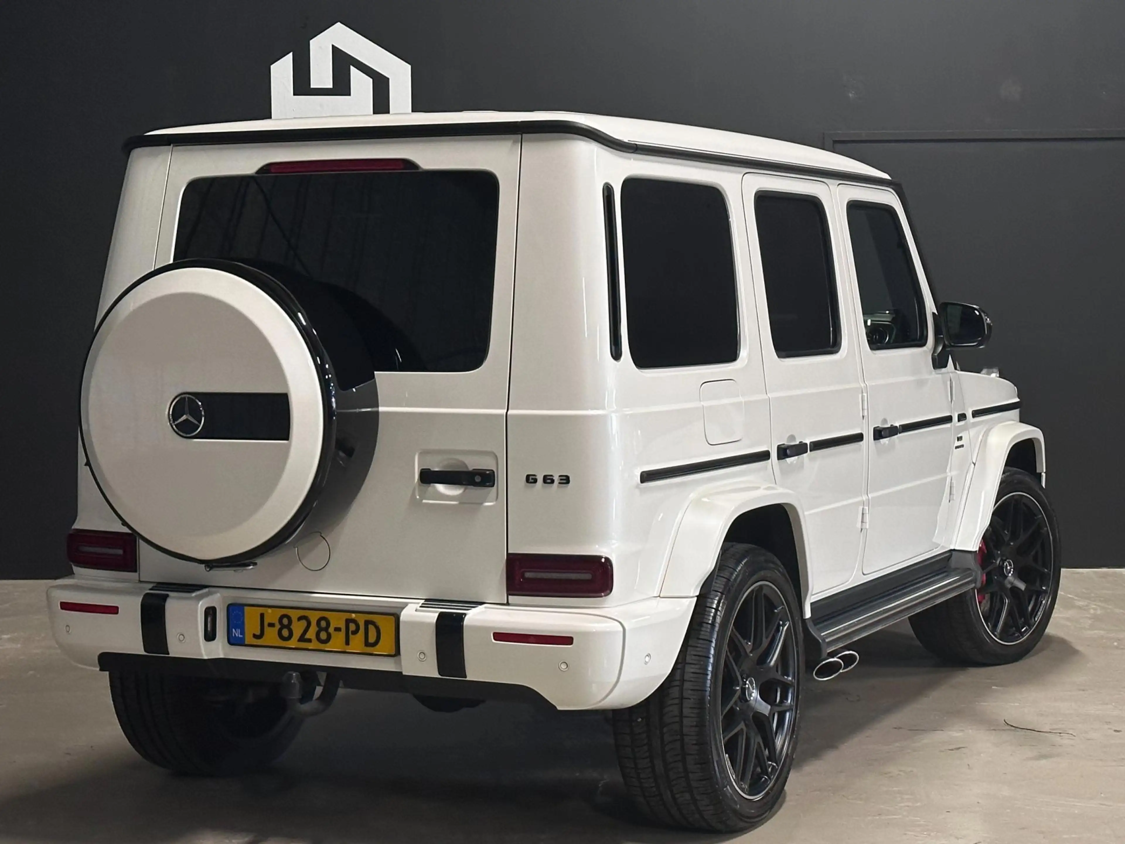 Mercedes-Benz G 63 AMG Manufaktur Full — photo 2
