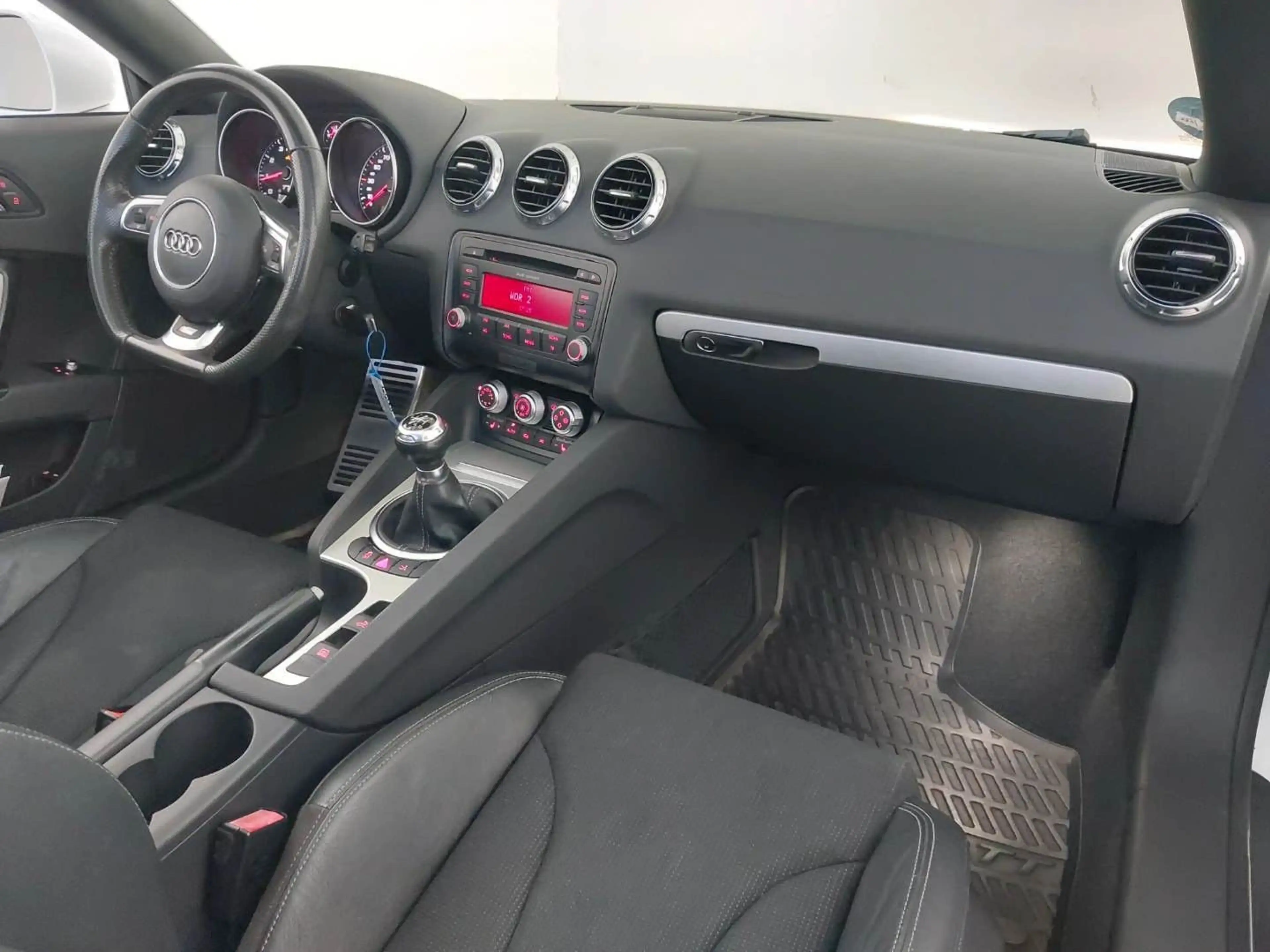 Audi TT 1.8 TFSI Roadster S-Line Xenon Komfortpaket — photo 11